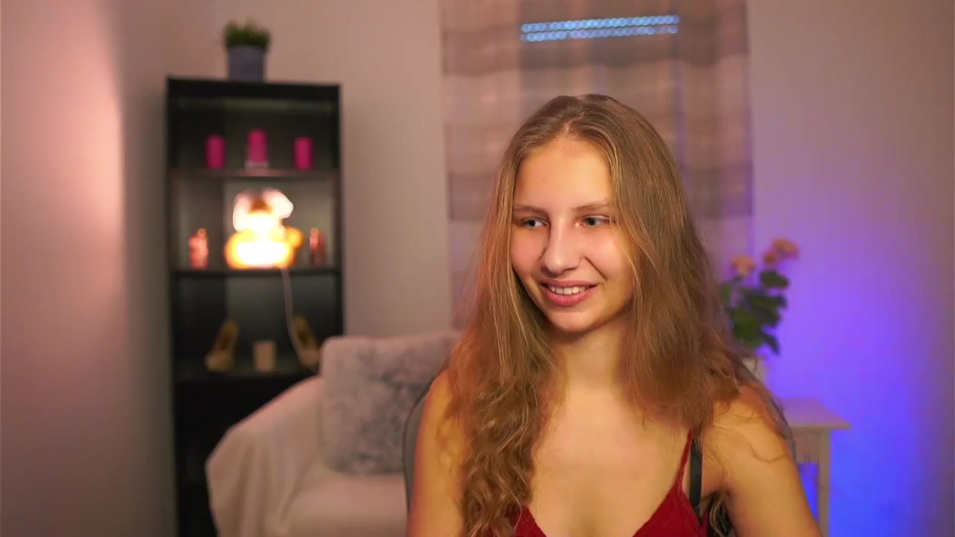 Gallery image thumbnail from Emmie_murray's myfreecams stream on, 02/12/2026, 15:56 image 2 of 20