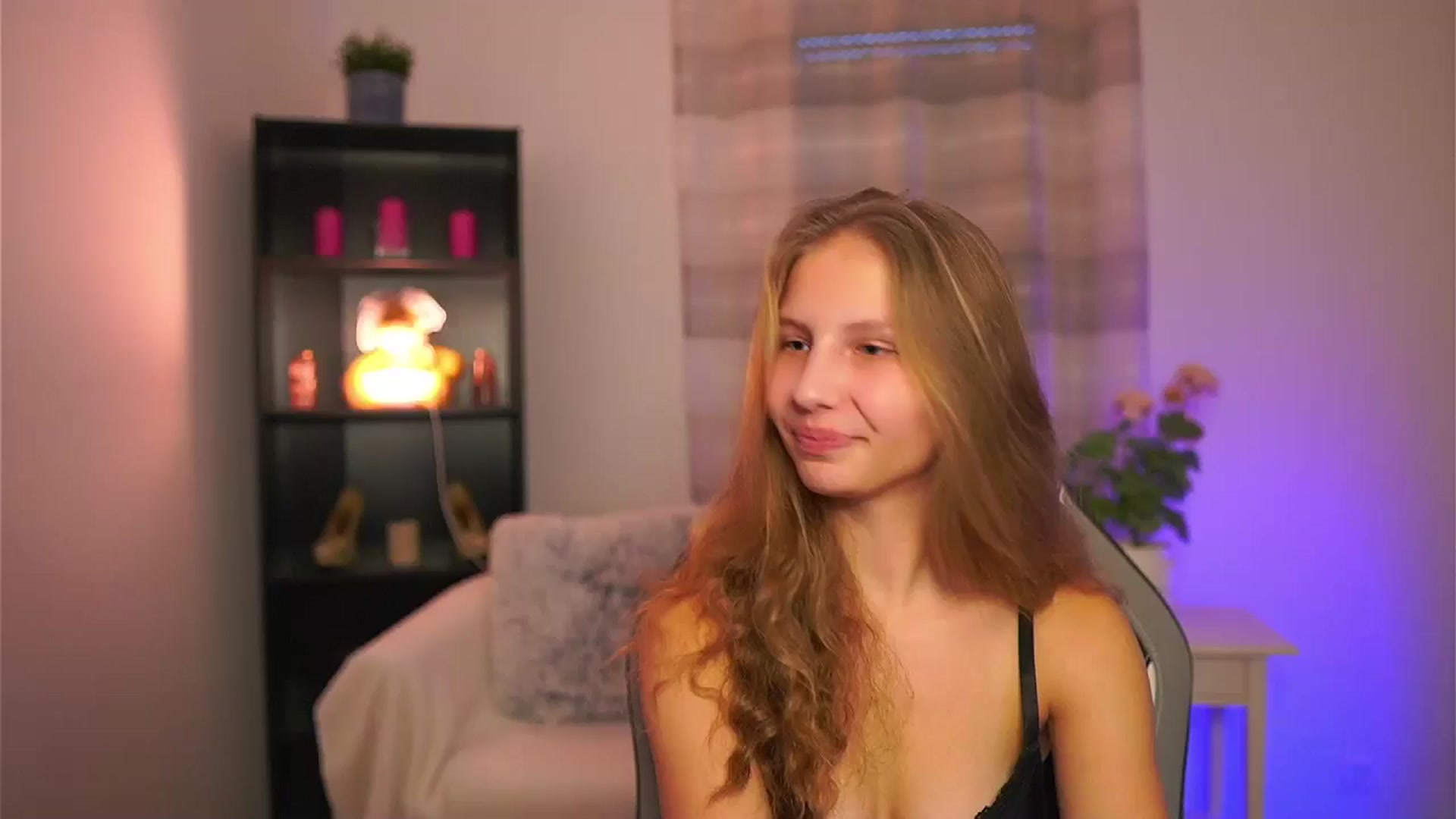 Gallery image thumbnail from Emmie_murray's myfreecams stream on, 02/12/2026, 15:56 image 15 of 20