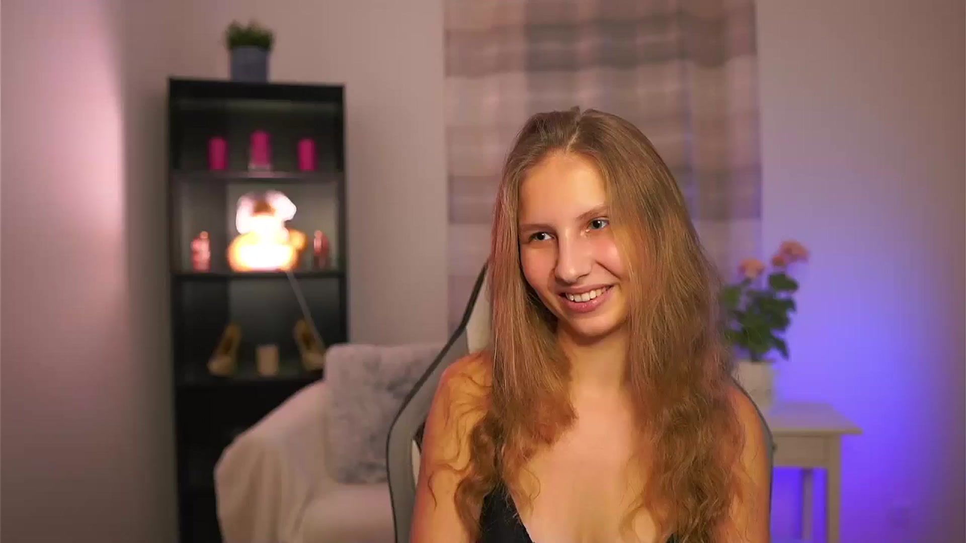 Gallery image thumbnail from Emmie_murray's myfreecams stream on, 02/12/2026, 17:05 image 19 of 20