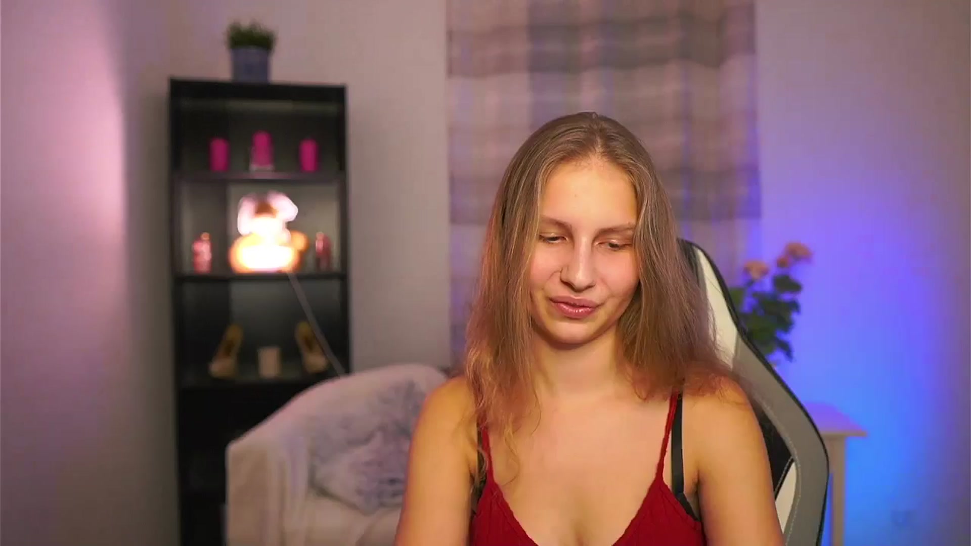 Gallery image thumbnail from Emmie_murray's myfreecams stream on, 02/12/2026, 18:37 image 2 of 20