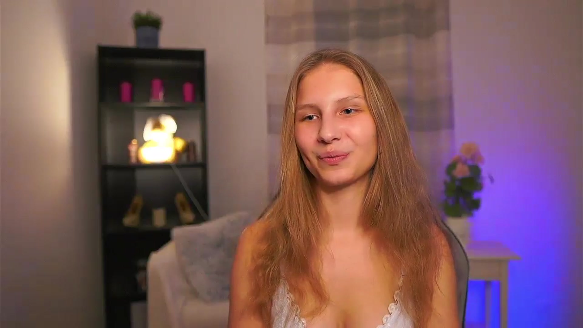 Gallery image thumbnail from Emmie_murray's myfreecams stream on, 02/13/2026, 16:45 image 20 of 20