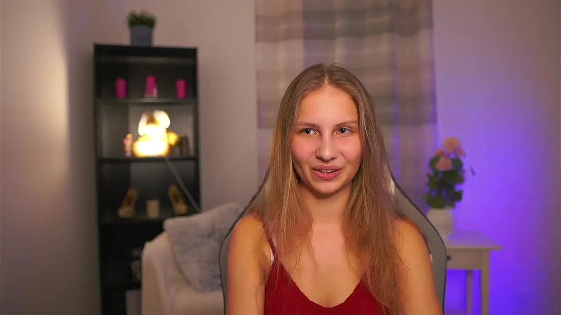 Gallery image thumbnail from Emmie_murray's myfreecams stream on, 02/13/2026, 19:24 image 3 of 20