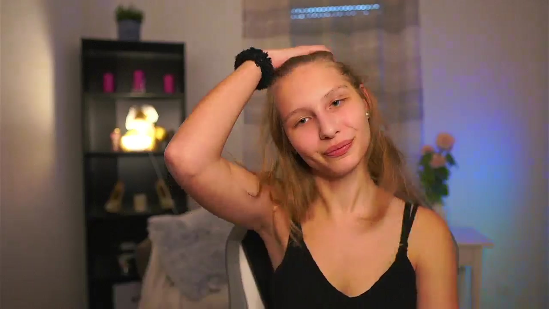 Gallery image thumbnail from Emmie_murray's myfreecams stream on, 02/22/2026, 14:36 image 7 of 20