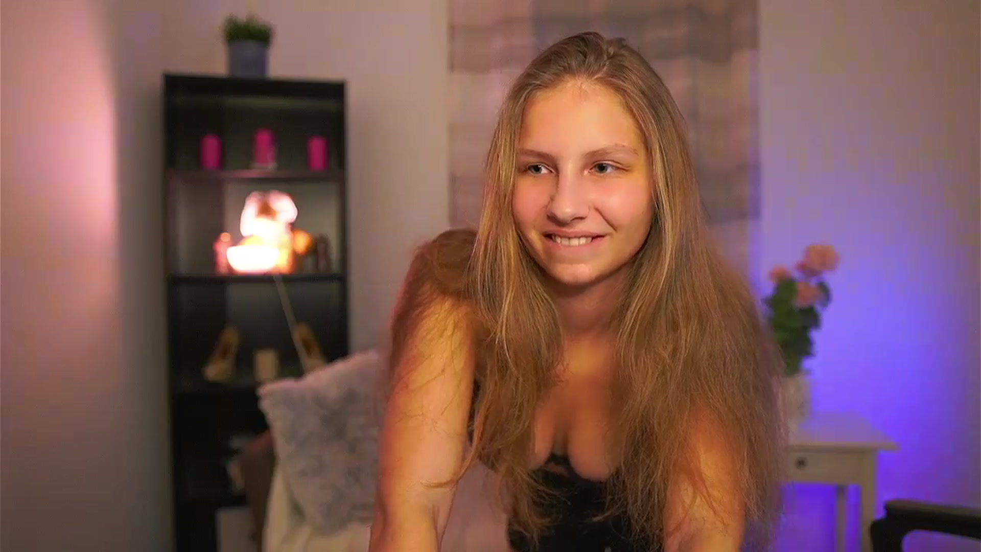 Gallery image thumbnail from Emmie_murray's myfreecams stream on, 02/26/2026, 22:19 image 15 of 20