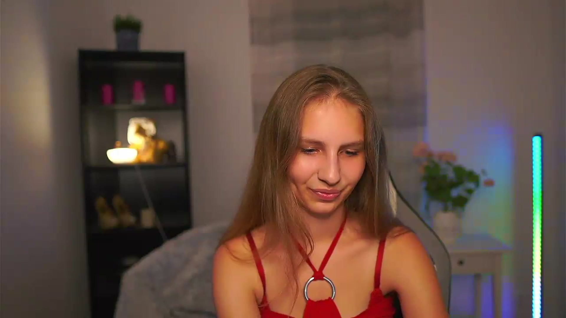 Gallery image thumbnail from Emmie_murray's myfreecams stream on, 07/01/2026, 18:24 image 7 of 20