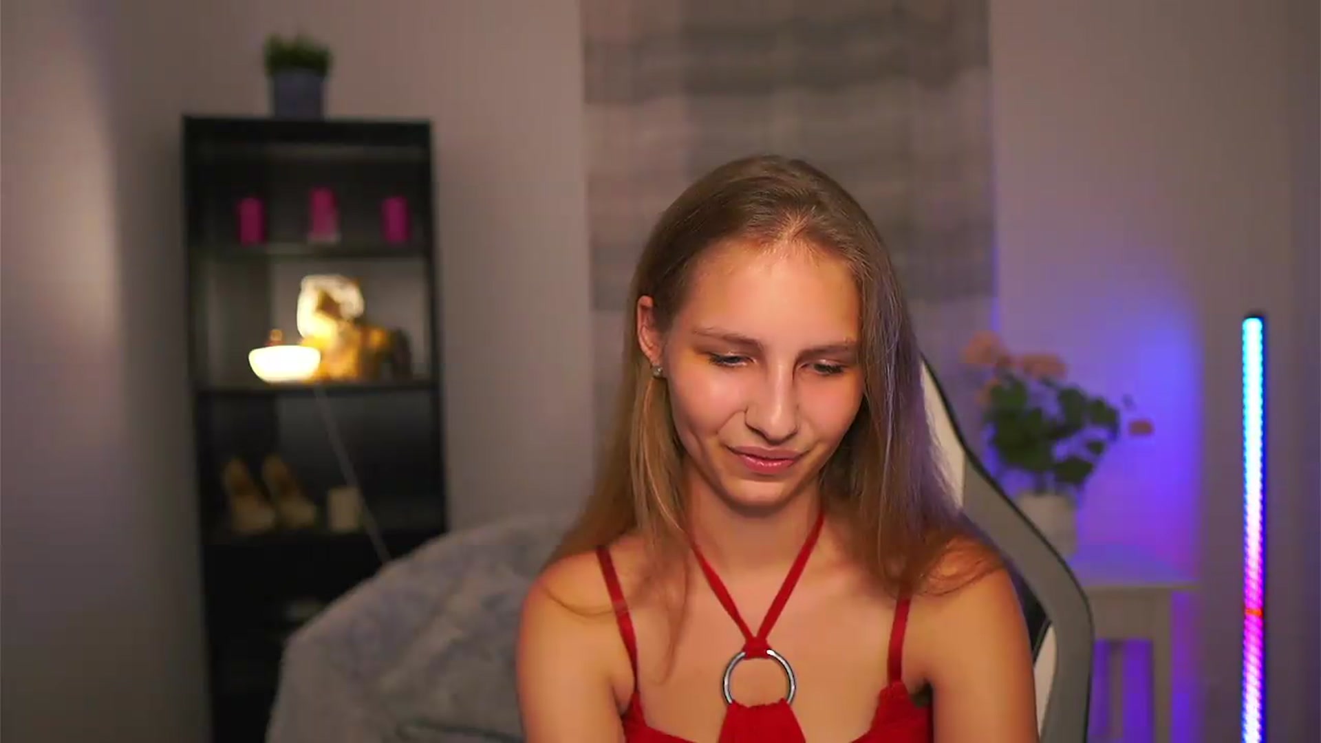 Gallery image thumbnail from Emmie_murray's myfreecams stream on, 07/01/2026, 18:24 image 8 of 20