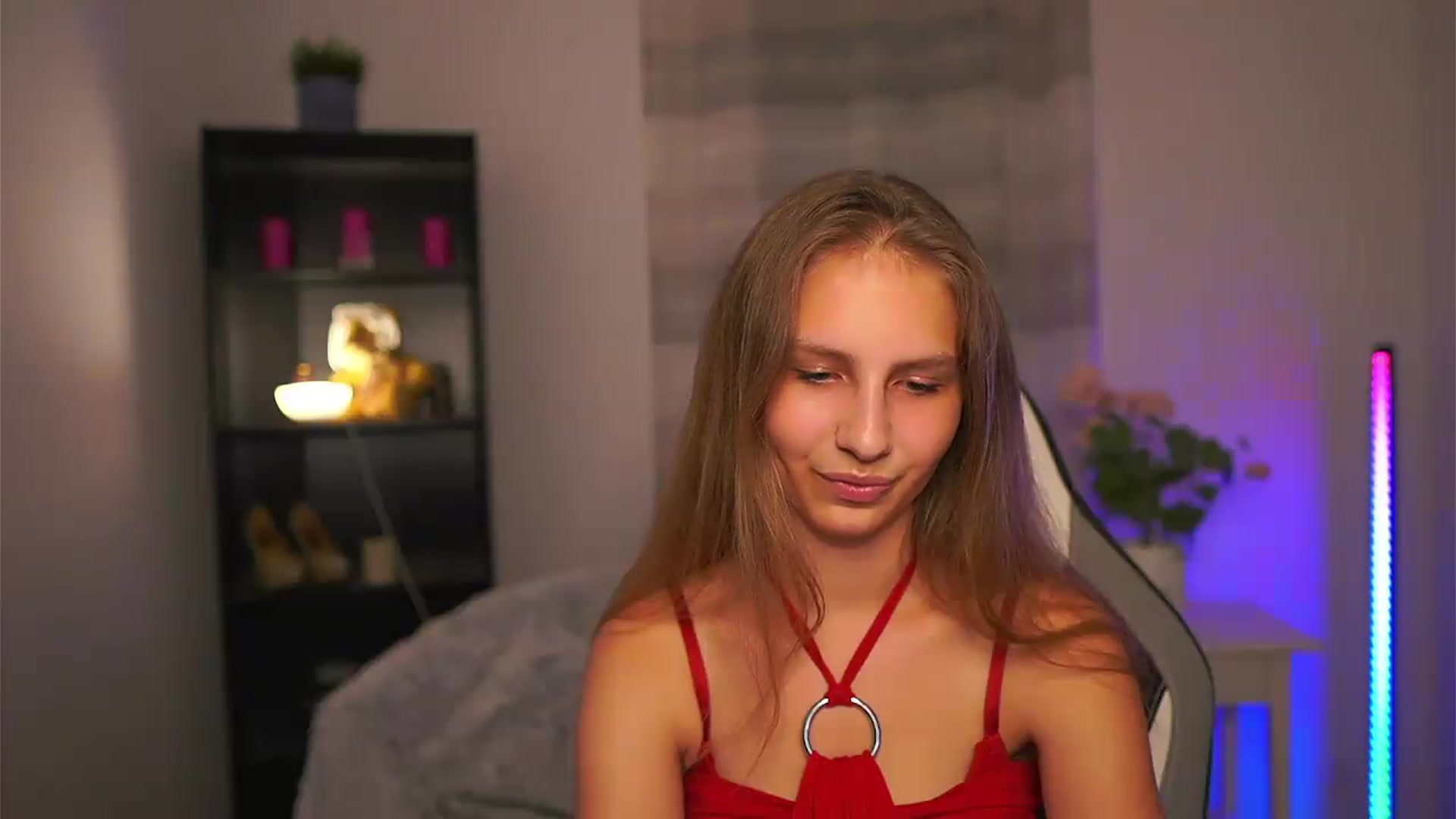 Gallery image thumbnail from Emmie_murray's myfreecams stream on, 07/01/2026, 18:24 image 6 of 20