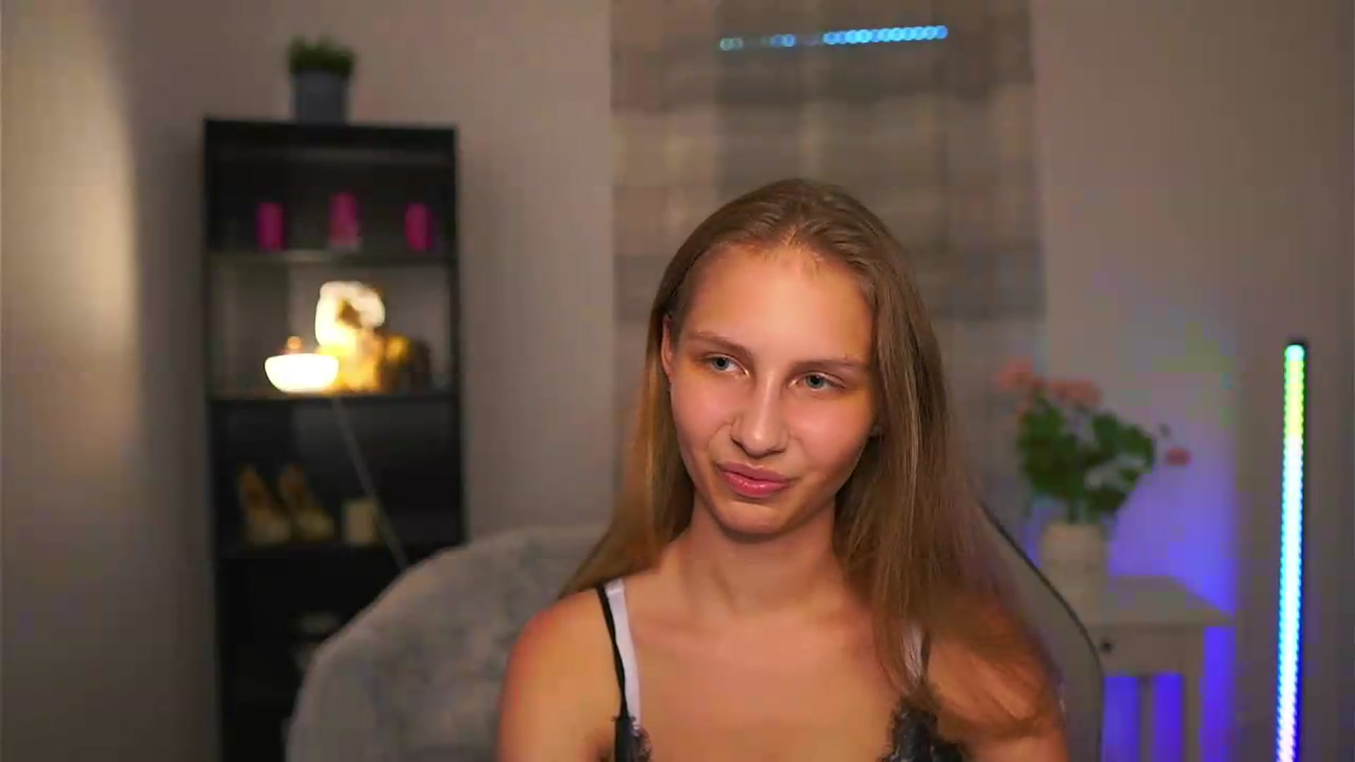 Gallery image thumbnail from Emmie_murray's myfreecams stream on, 07/02/2026, 16:51 image 3 of 20