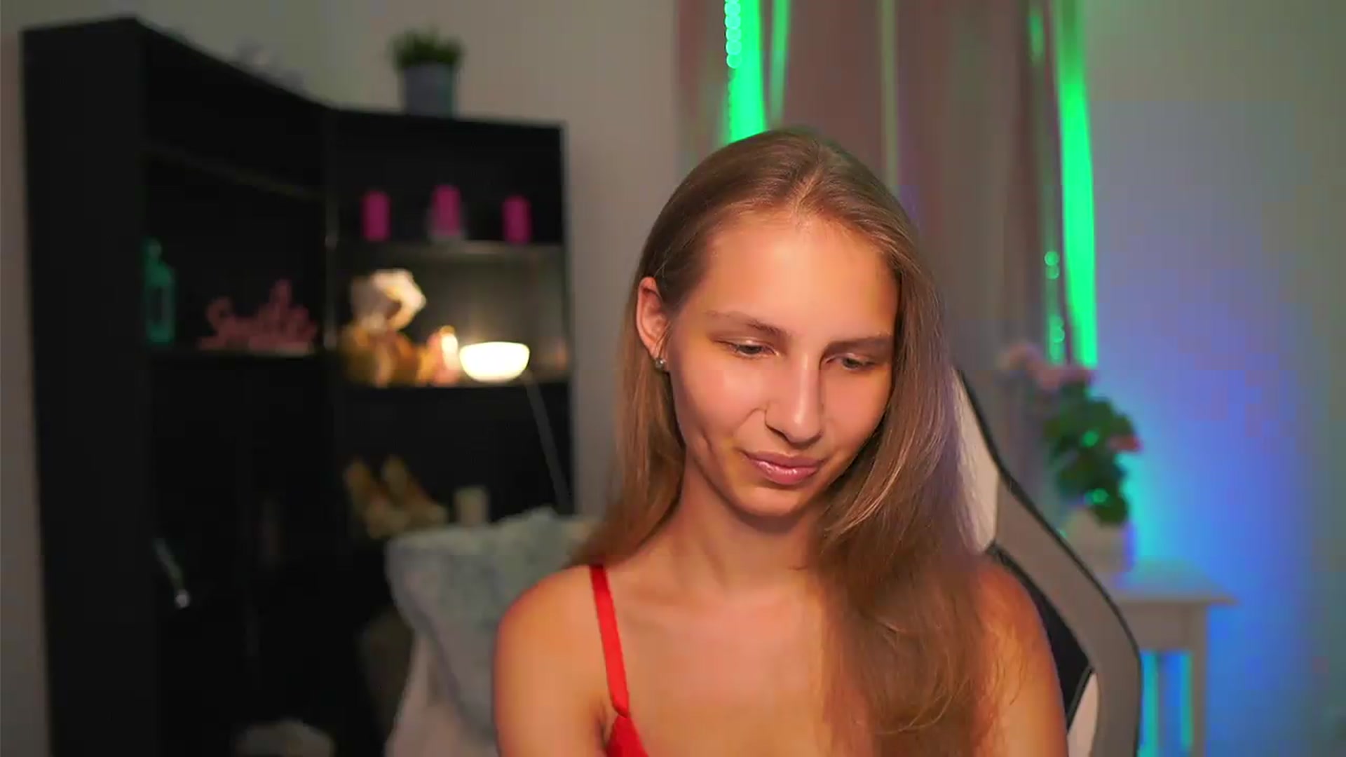 Gallery image thumbnail from Emmie_murray's myfreecams stream on, 08/02/2026, 17:51 image 7 of 20