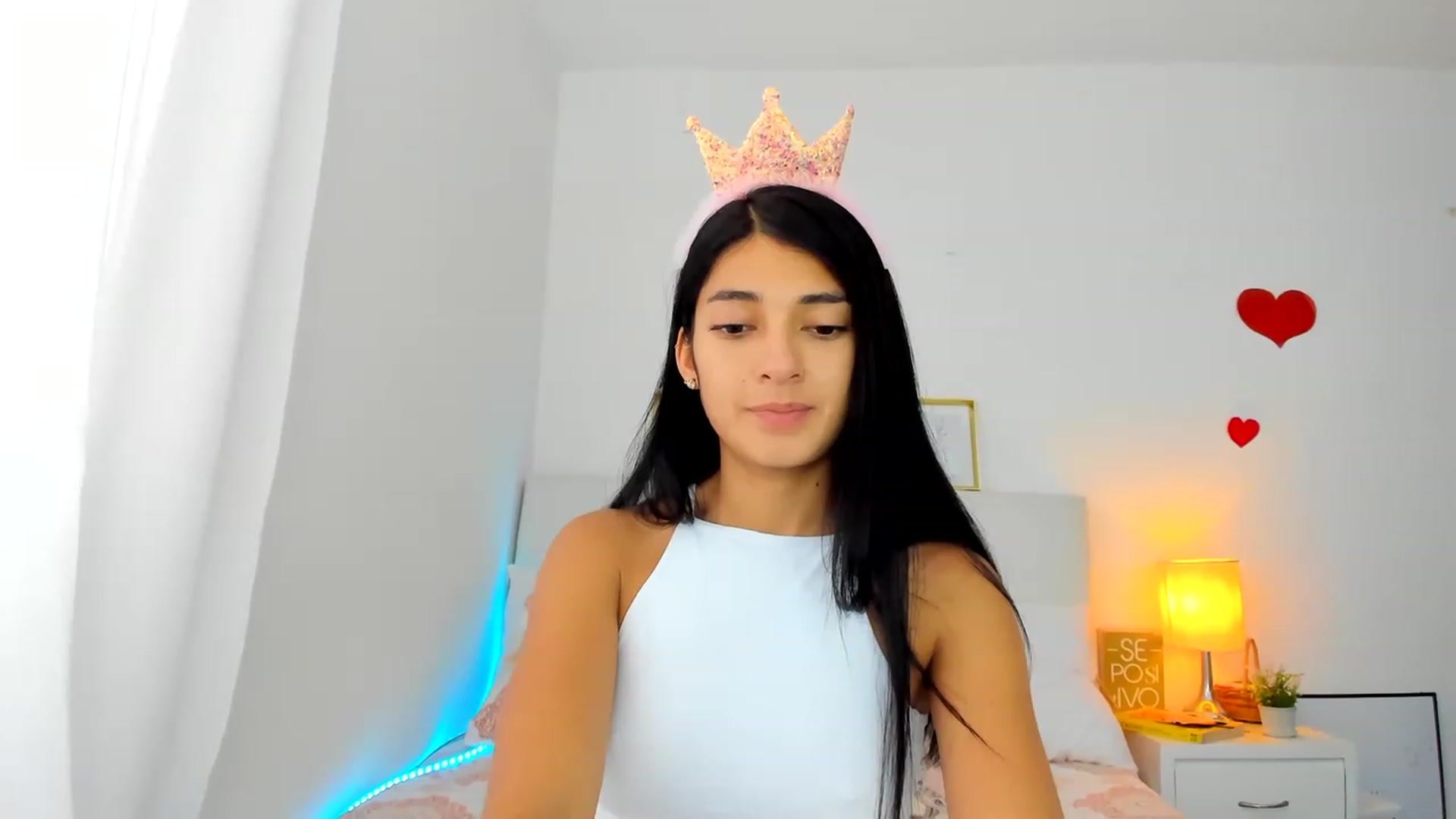 Gallery image thumbnail from Emmily_'s myfreecams stream on, 11/15/2022, 20:07 image 20 of 20