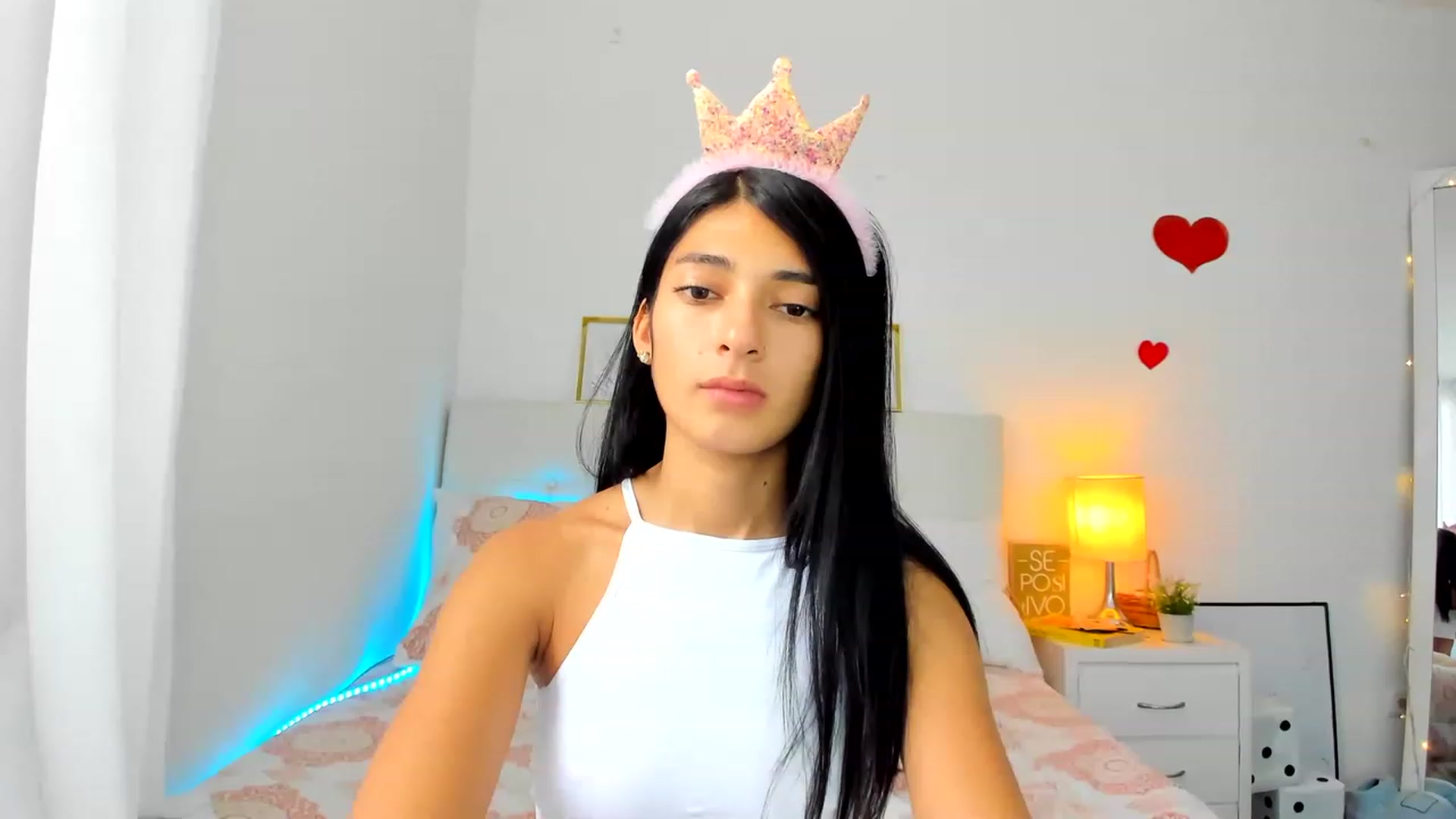 Gallery image thumbnail from Emmily_'s myfreecams stream on, 11/15/2022, 20:07 image 8 of 20