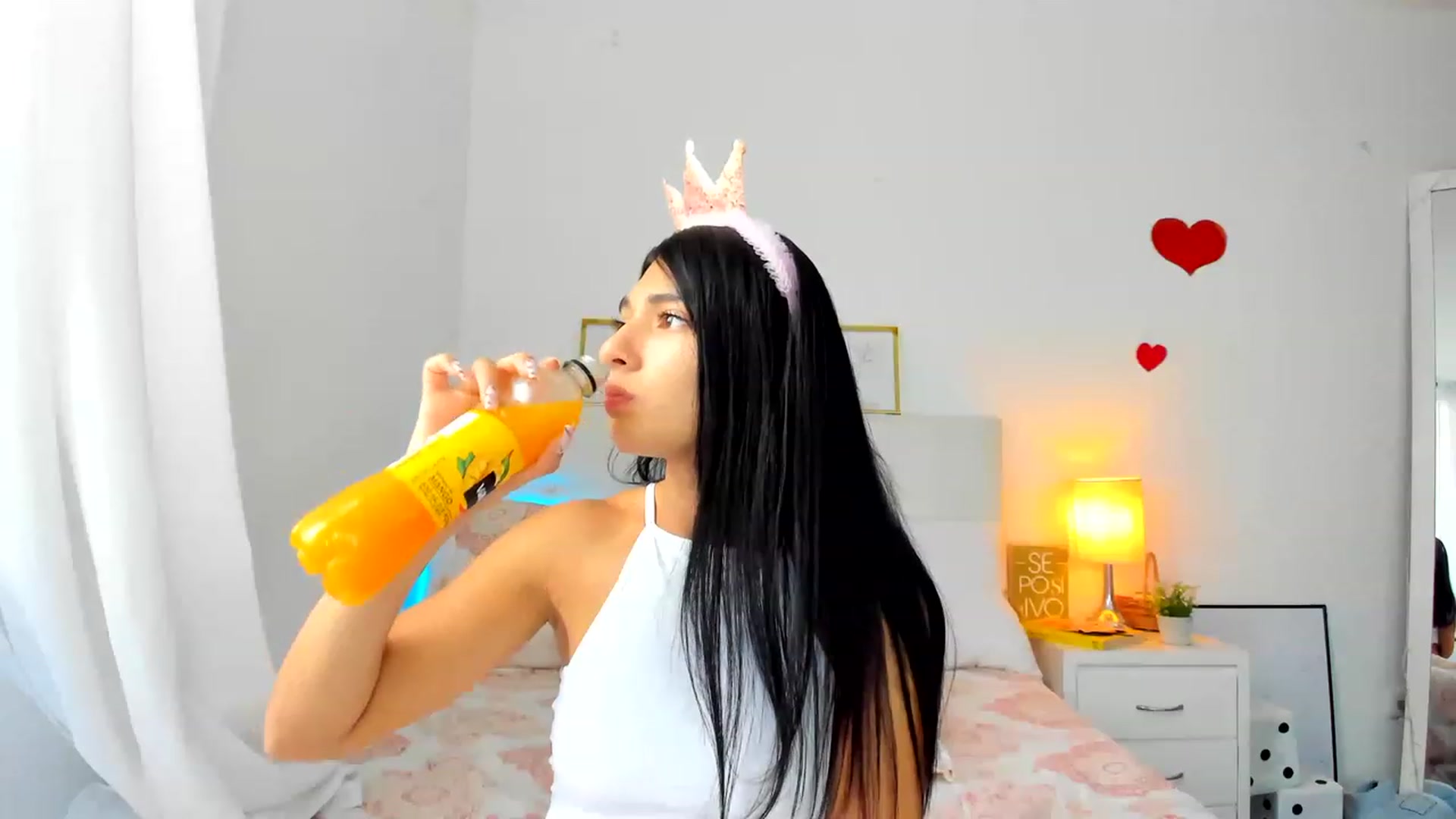 Gallery image thumbnail from Emmily_'s myfreecams stream on, 11/15/2022, 20:07 image 7 of 20