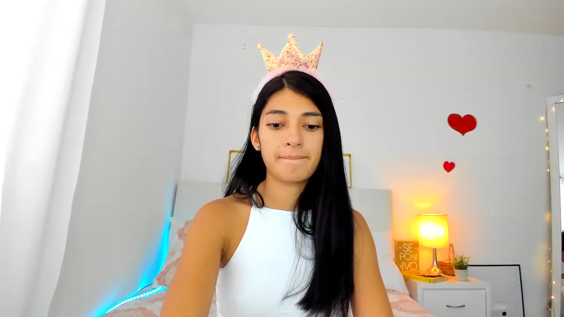 Gallery image thumbnail from Emmily_'s myfreecams stream on, 11/15/2022, 20:07 image 16 of 20