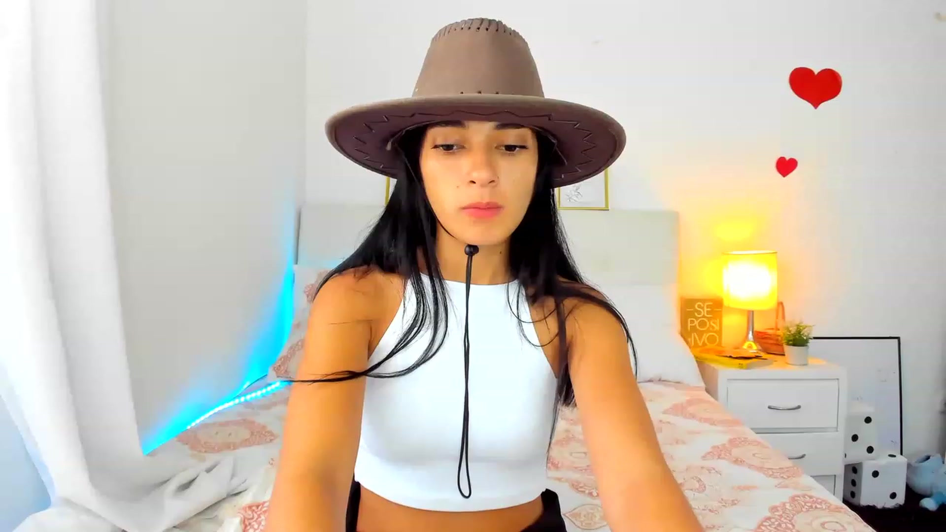 Gallery image thumbnail from Emmily_'s myfreecams stream on, 11/15/2022, 22:26 image 20 of 20