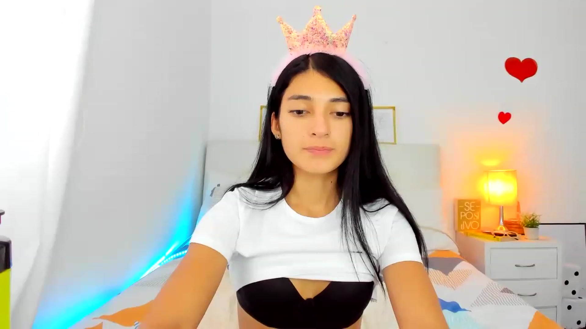 Gallery image thumbnail from Emmily_'s myfreecams stream on, 11/16/2022, 21:24 image 15 of 20