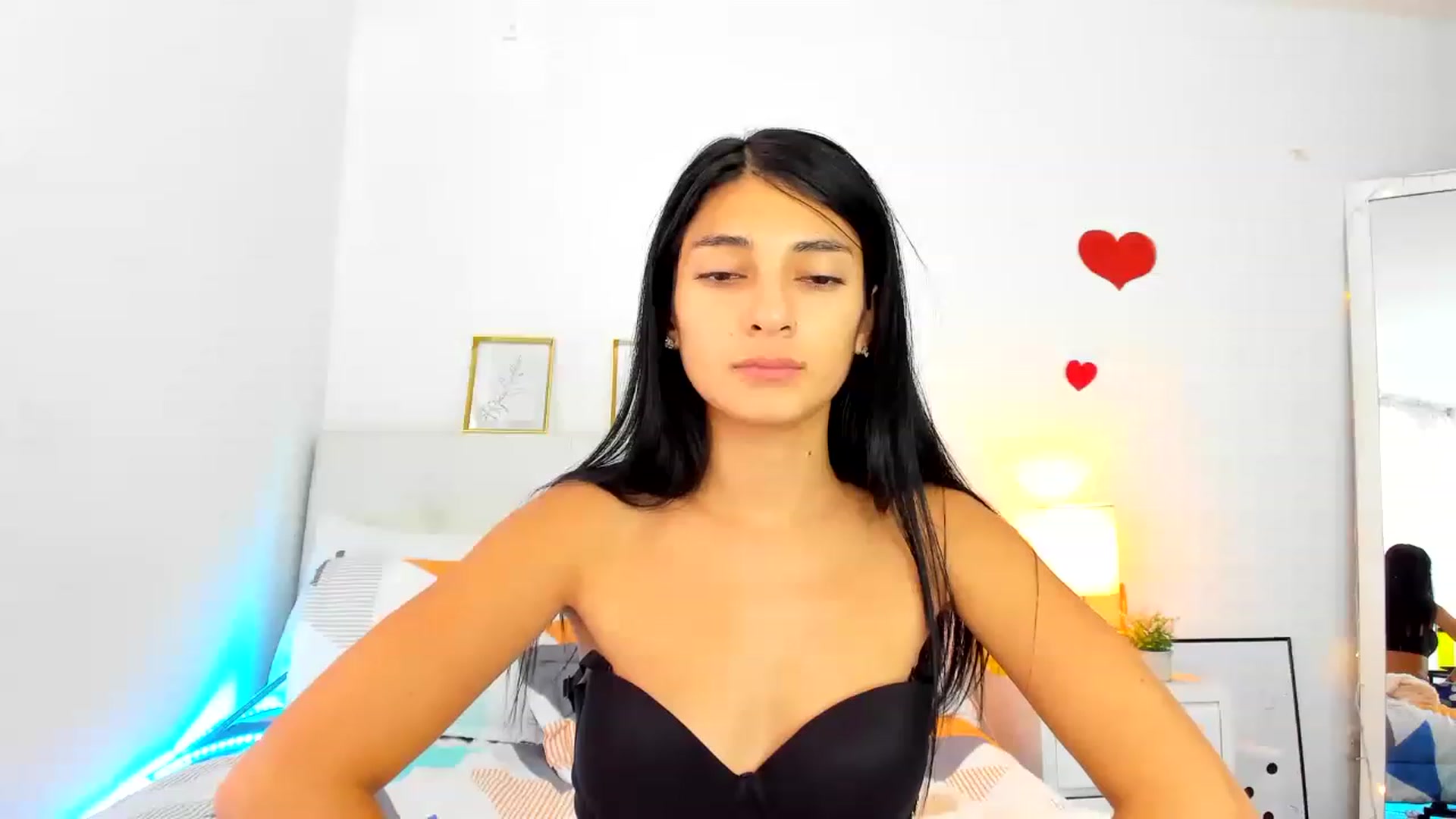 Gallery image thumbnail from Emmily_'s myfreecams stream on, 11/17/2022, 02:18 image 9 of 20