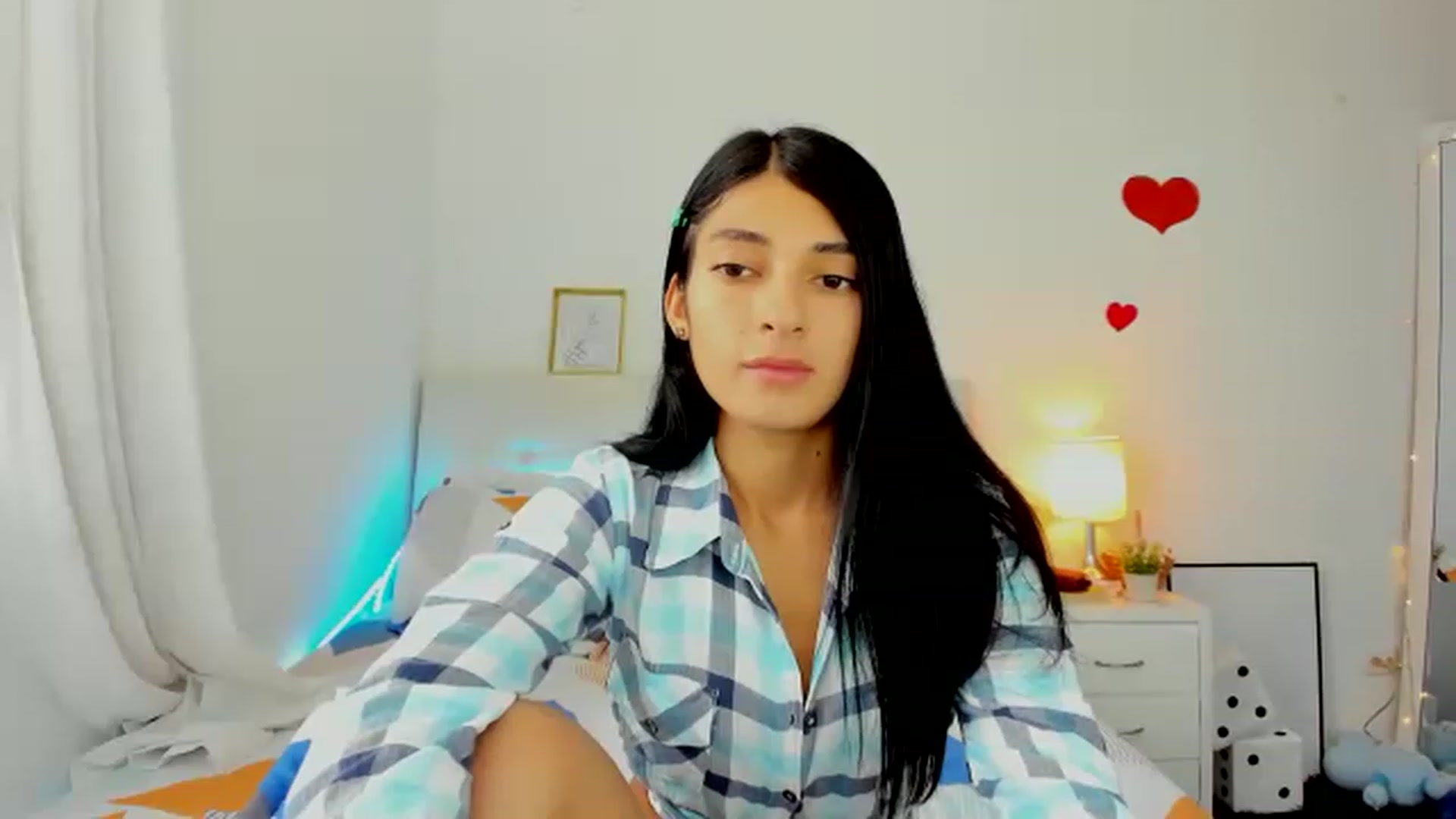 Gallery image thumbnail from Emmily_'s myfreecams stream on, 11/18/2022, 20:15 image 9 of 20