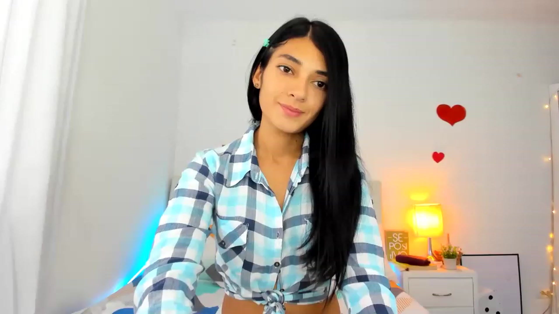 Gallery image thumbnail from Emmily_'s myfreecams stream on, 11/18/2022, 20:15 image 17 of 20