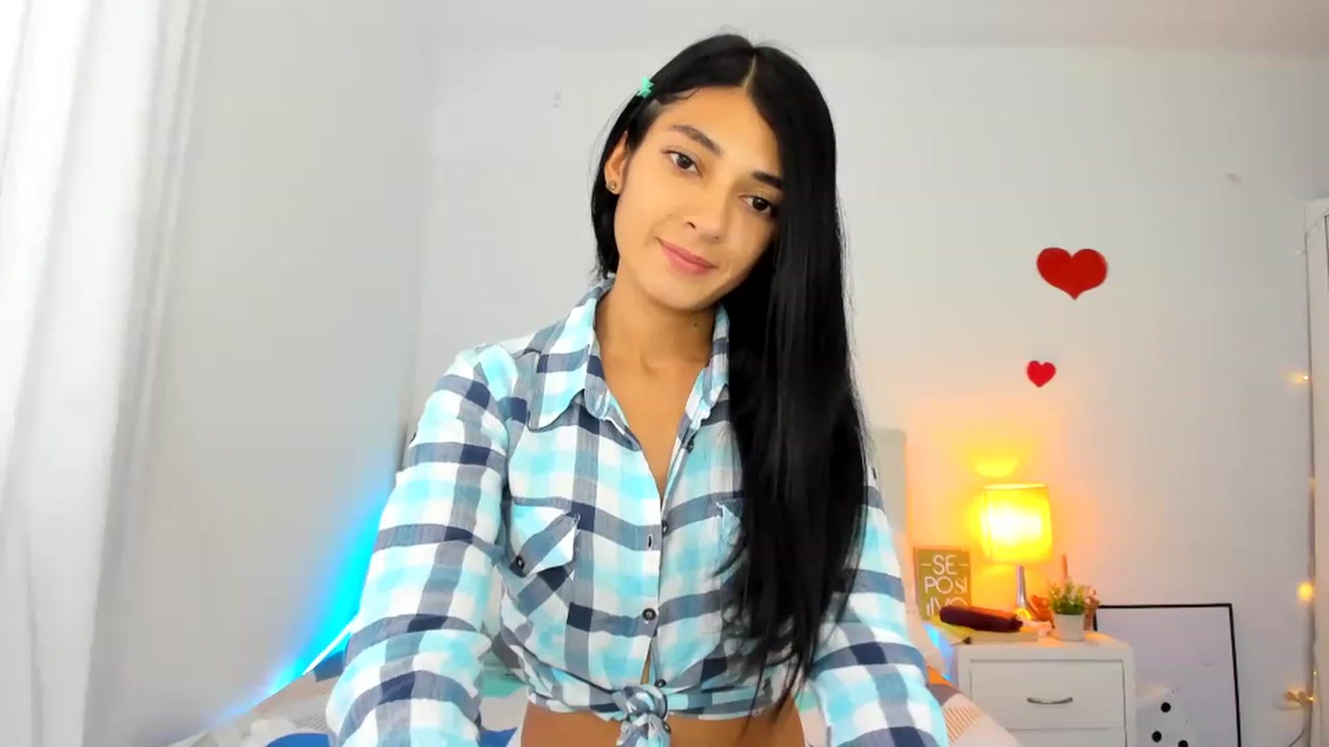 Gallery image thumbnail from Emmily_'s myfreecams stream on, 11/18/2022, 20:15 image 16 of 20