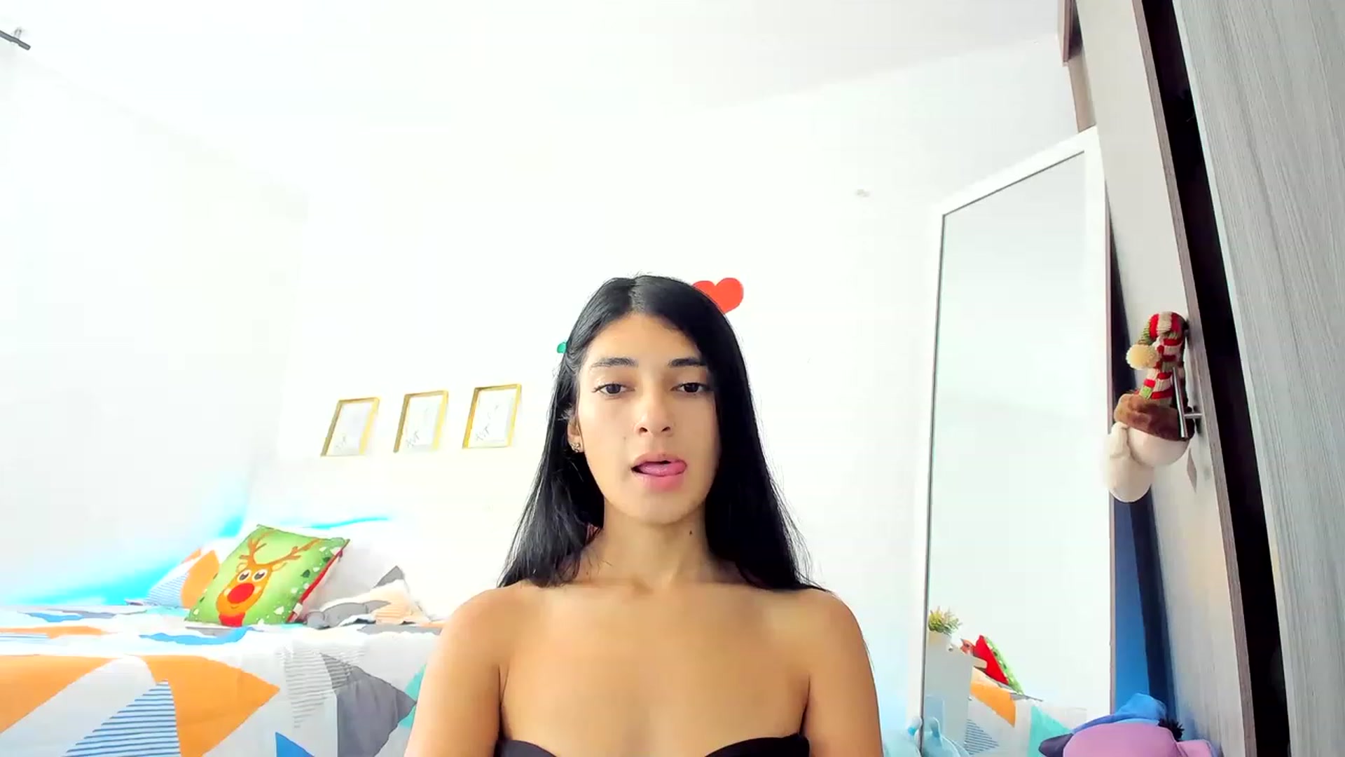 Gallery image thumbnail from Emmily_'s myfreecams stream on, 11/24/2022, 23:13 image 1 of 20