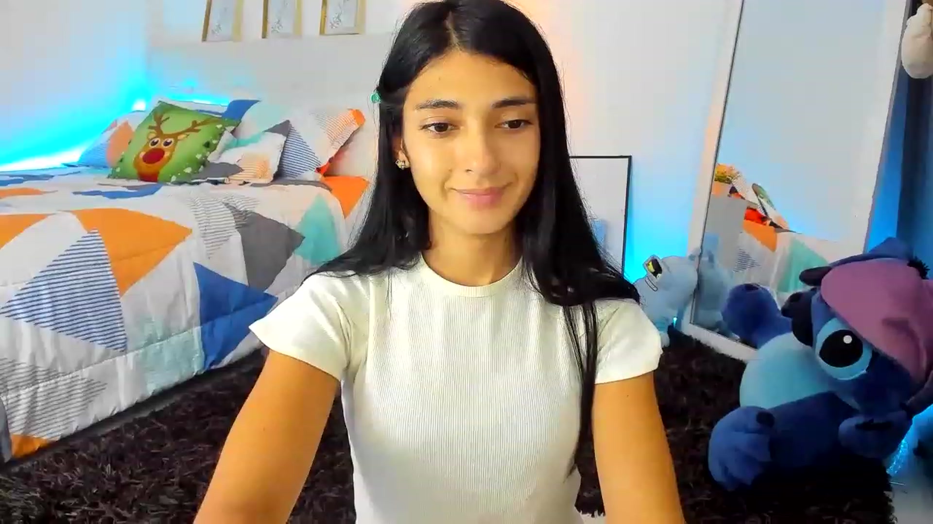 Gallery image thumbnail from Emmily_'s myfreecams stream on, 11/24/2022, 23:13 image 17 of 20
