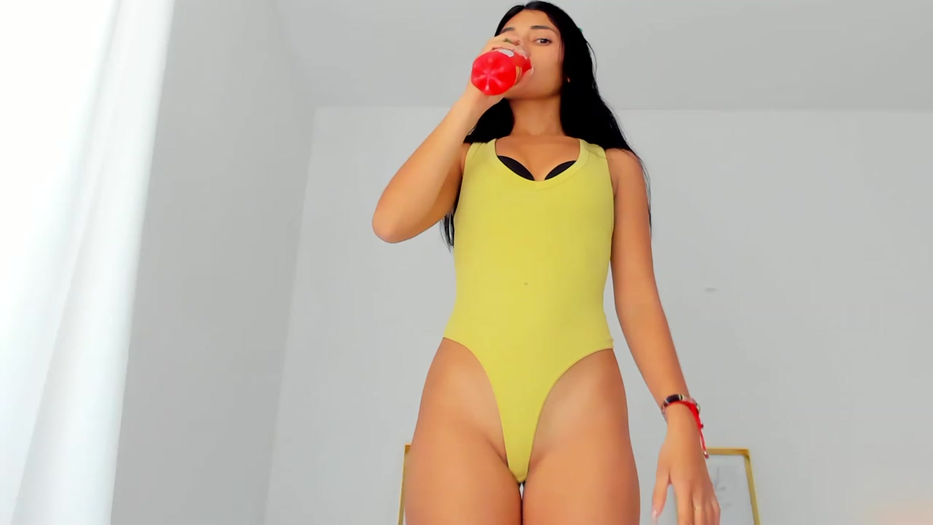 Gallery image thumbnail from Emmily_'s myfreecams stream on, 11/25/2022, 20:12 image 5 of 20