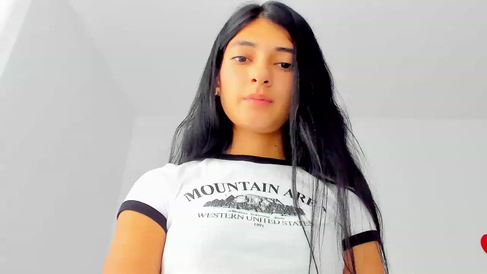 Gallery image thumbnail from Emmily_'s myfreecams stream on, 11/26/2022, 17:34 image 1 of 20