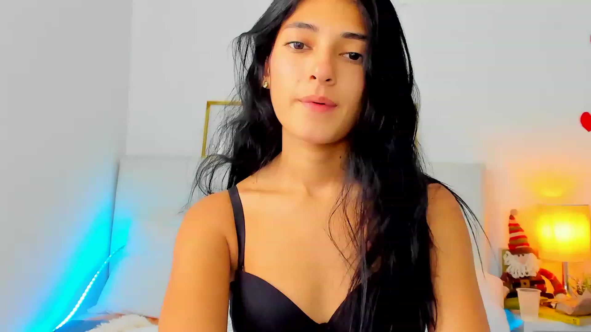 Gallery image thumbnail from Emmily_'s myfreecams stream on, 11/26/2022, 18:15 image 5 of 20