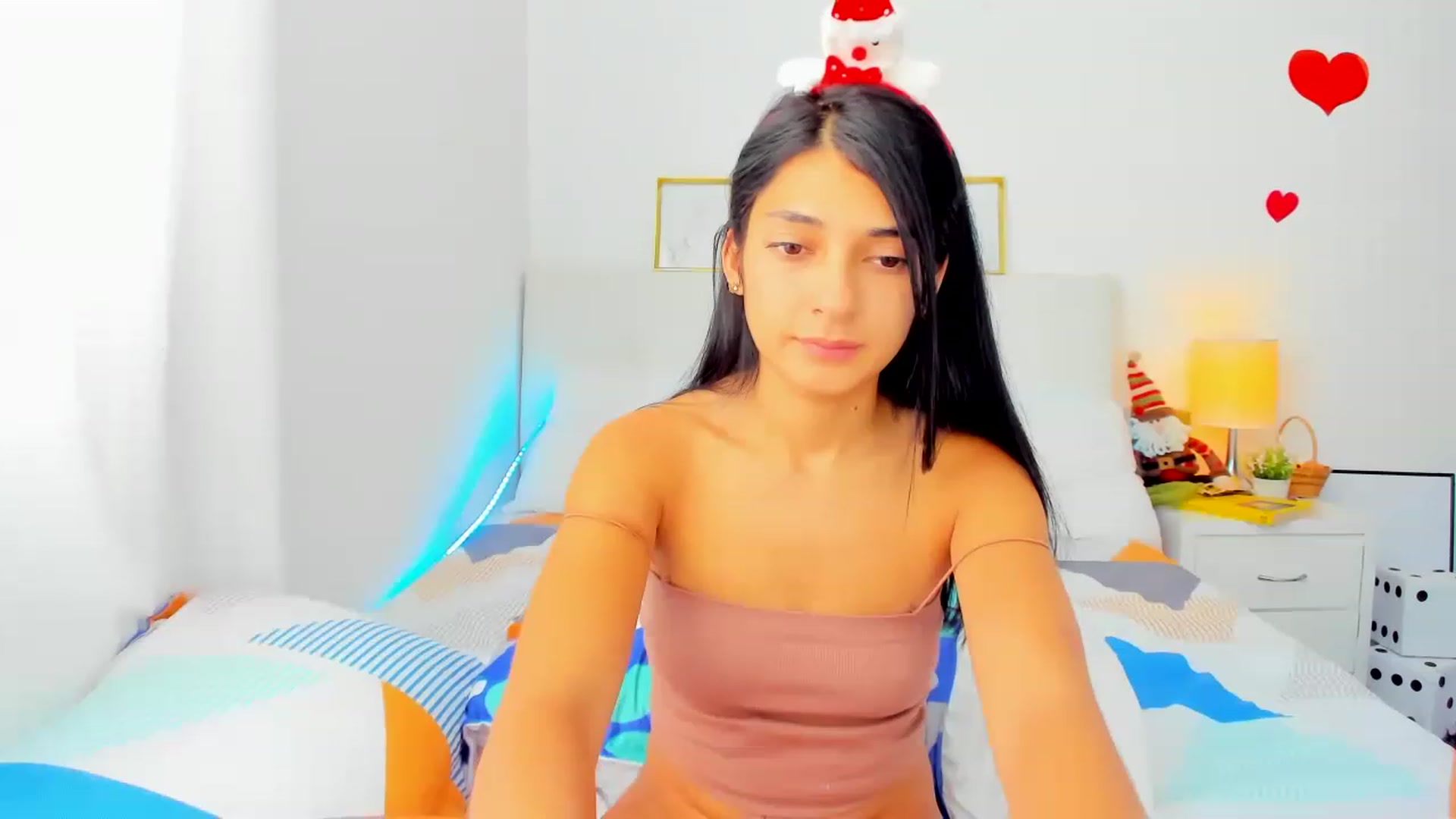 Gallery image thumbnail from Emmily_'s myfreecams stream on, 11/28/2022, 20:32 image 15 of 20