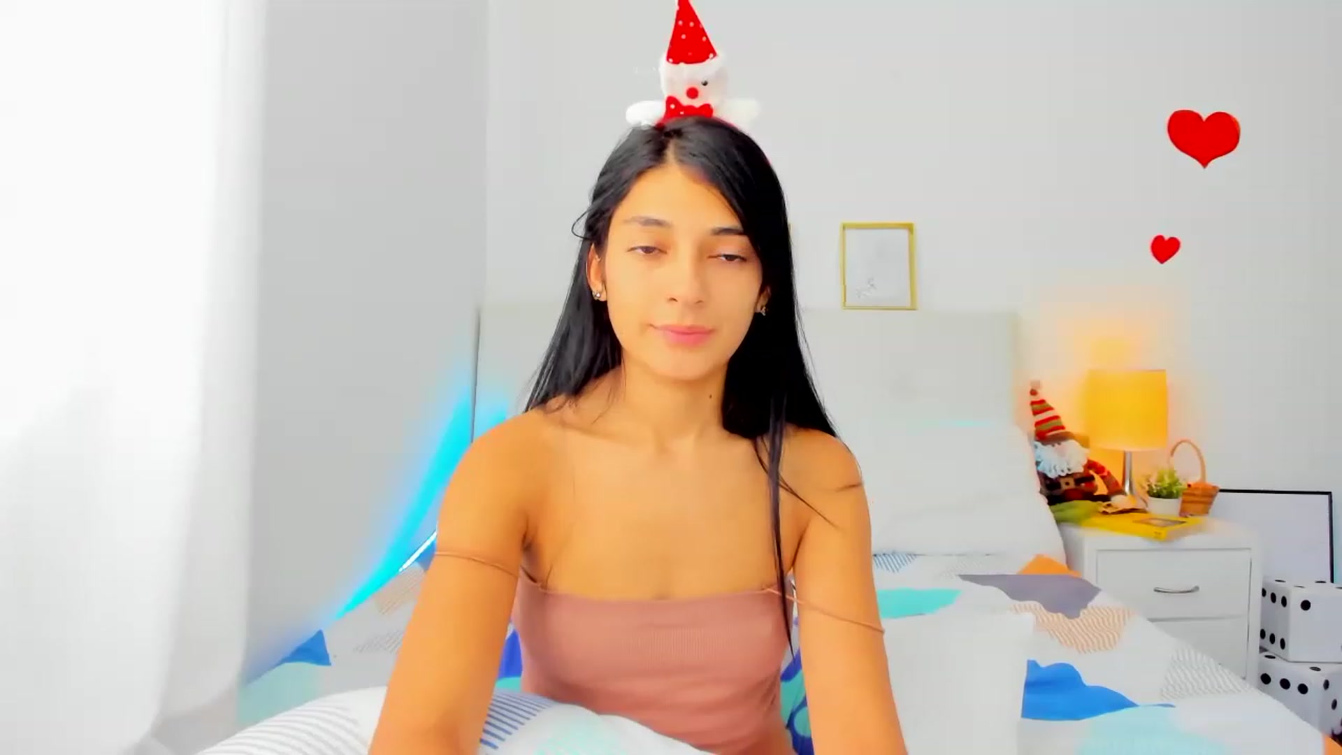 Gallery image thumbnail from Emmily_'s myfreecams stream on, 11/28/2022, 20:32 image 8 of 20