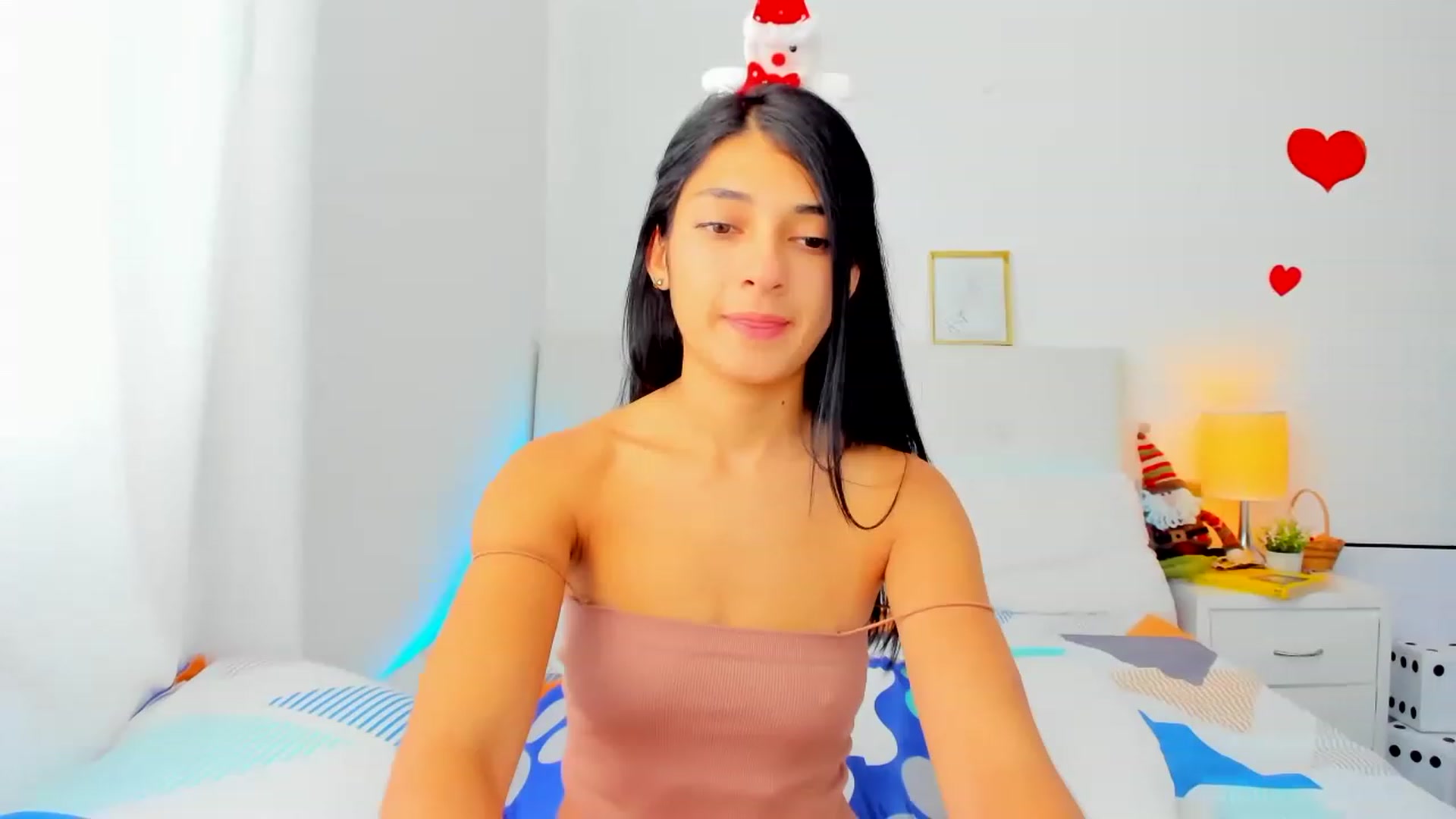 Gallery image thumbnail from Emmily_'s myfreecams stream on, 11/28/2022, 20:32 image 20 of 20