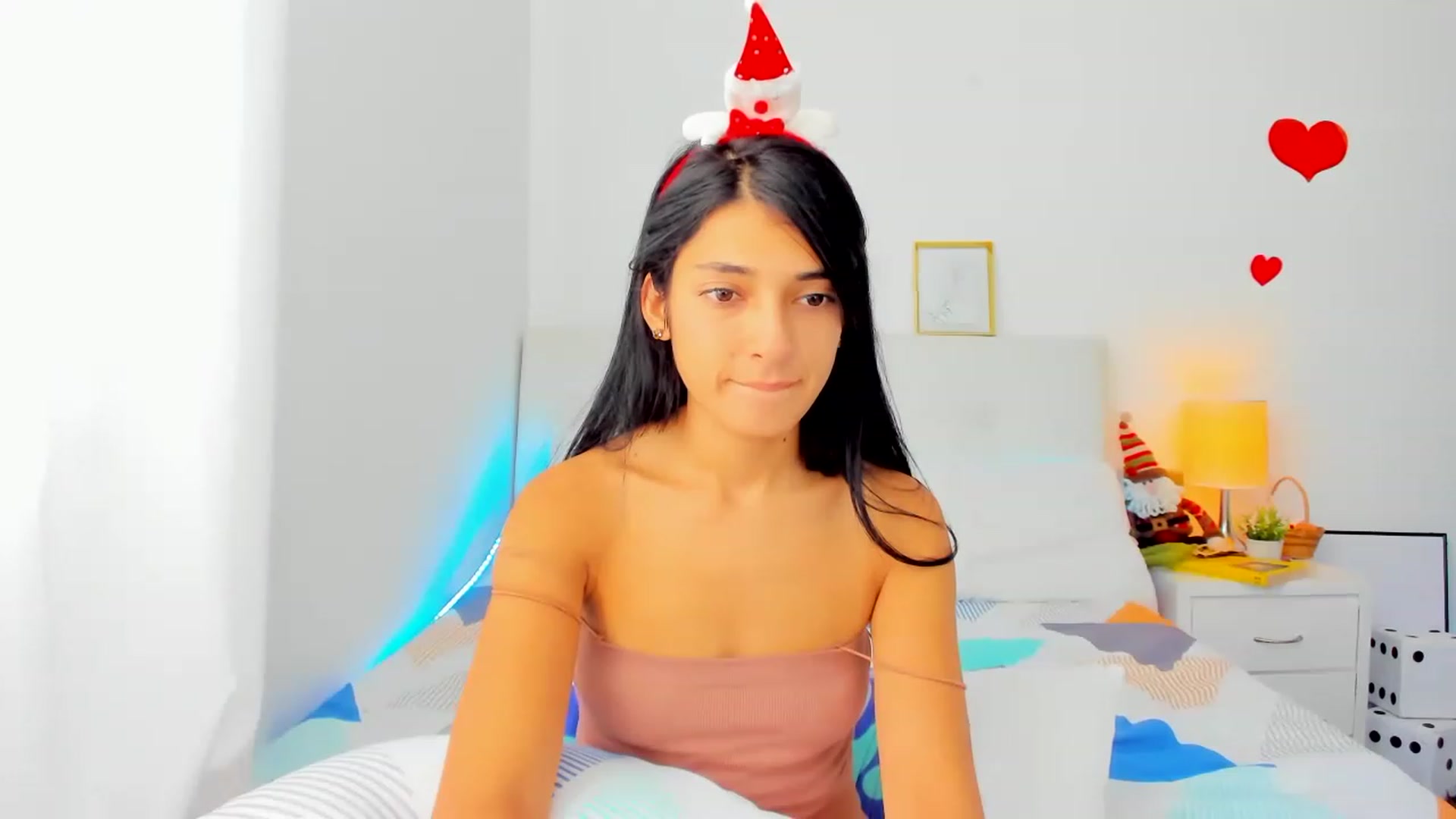Gallery image thumbnail from Emmily_'s myfreecams stream on, 11/28/2022, 20:32 image 5 of 20