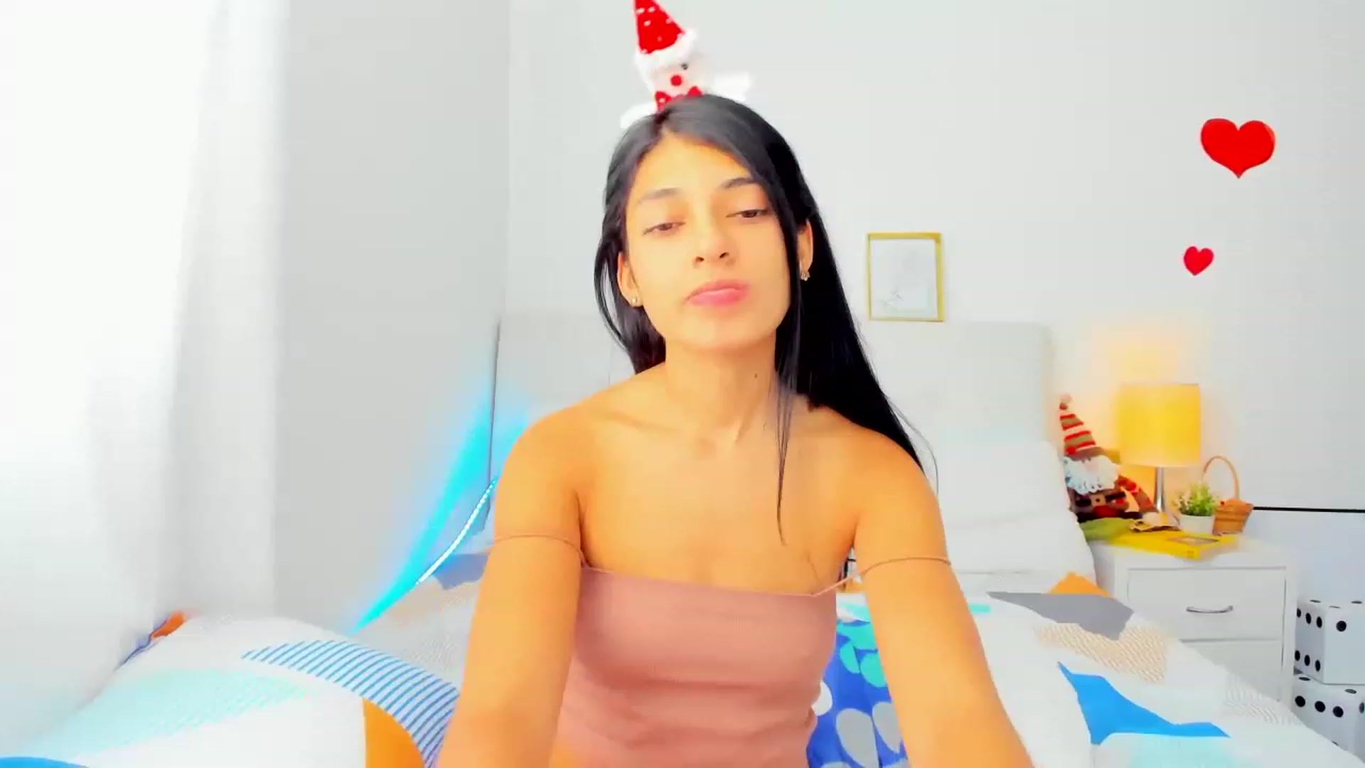 Gallery image thumbnail from Emmily_'s myfreecams stream on, 11/28/2022, 20:32 image 18 of 20