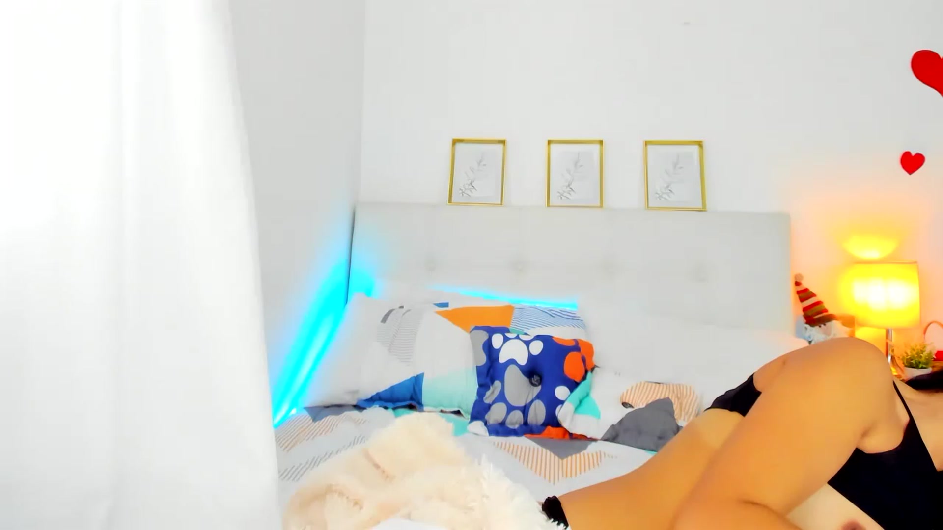 Gallery image thumbnail from Emmily_'s myfreecams stream on, 11/30/2022, 21:43 image 15 of 20