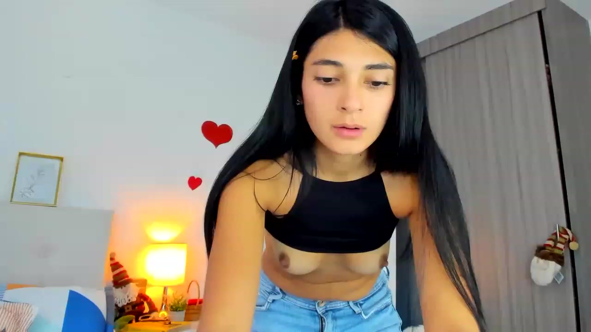 Gallery image thumbnail from Emmily_'s myfreecams stream on, 11/30/2022, 22:35 image 16 of 20