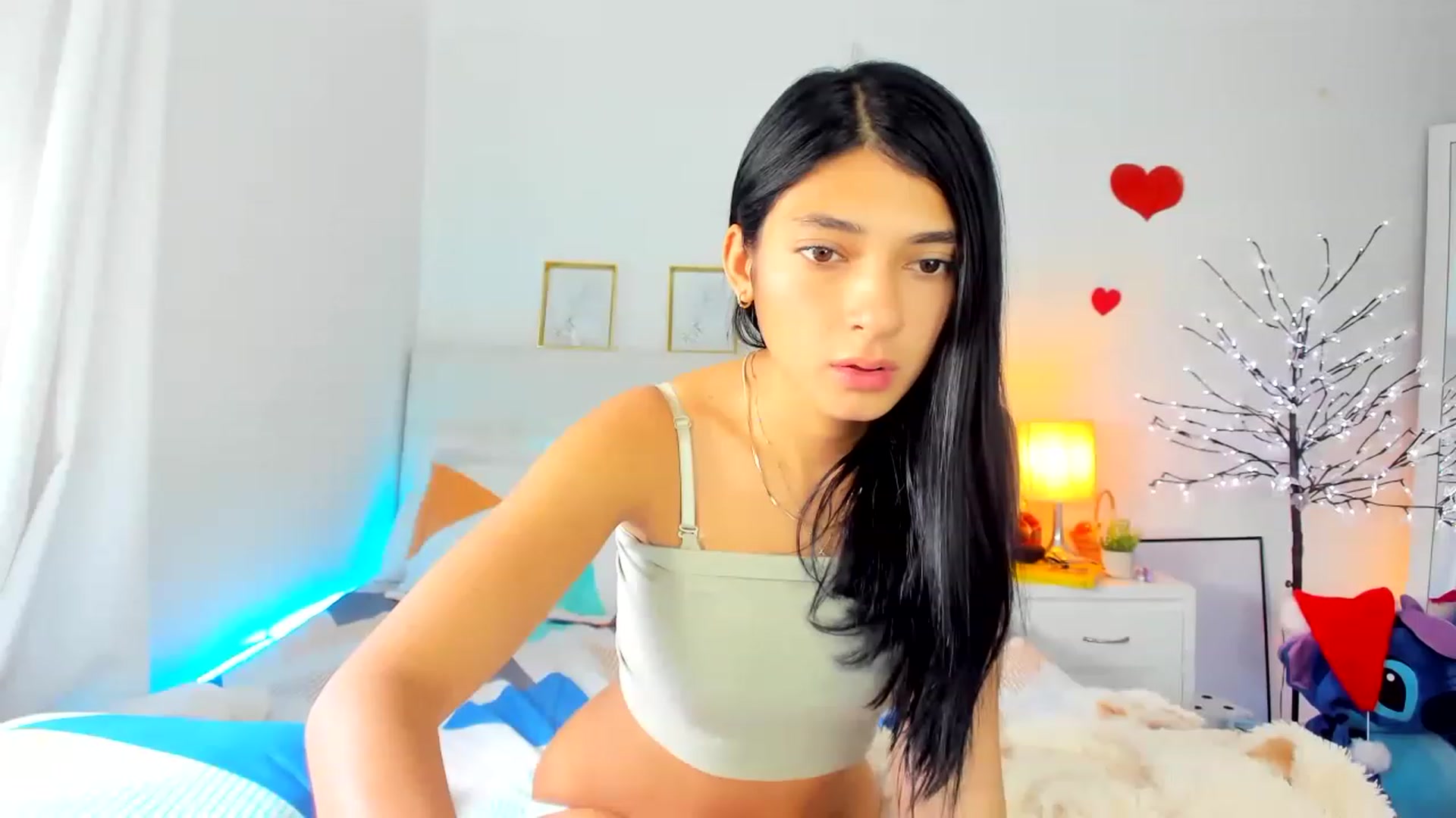 Gallery image thumbnail from Emmily_'s myfreecams stream on, 12/15/2022, 15:56 image 6 of 20