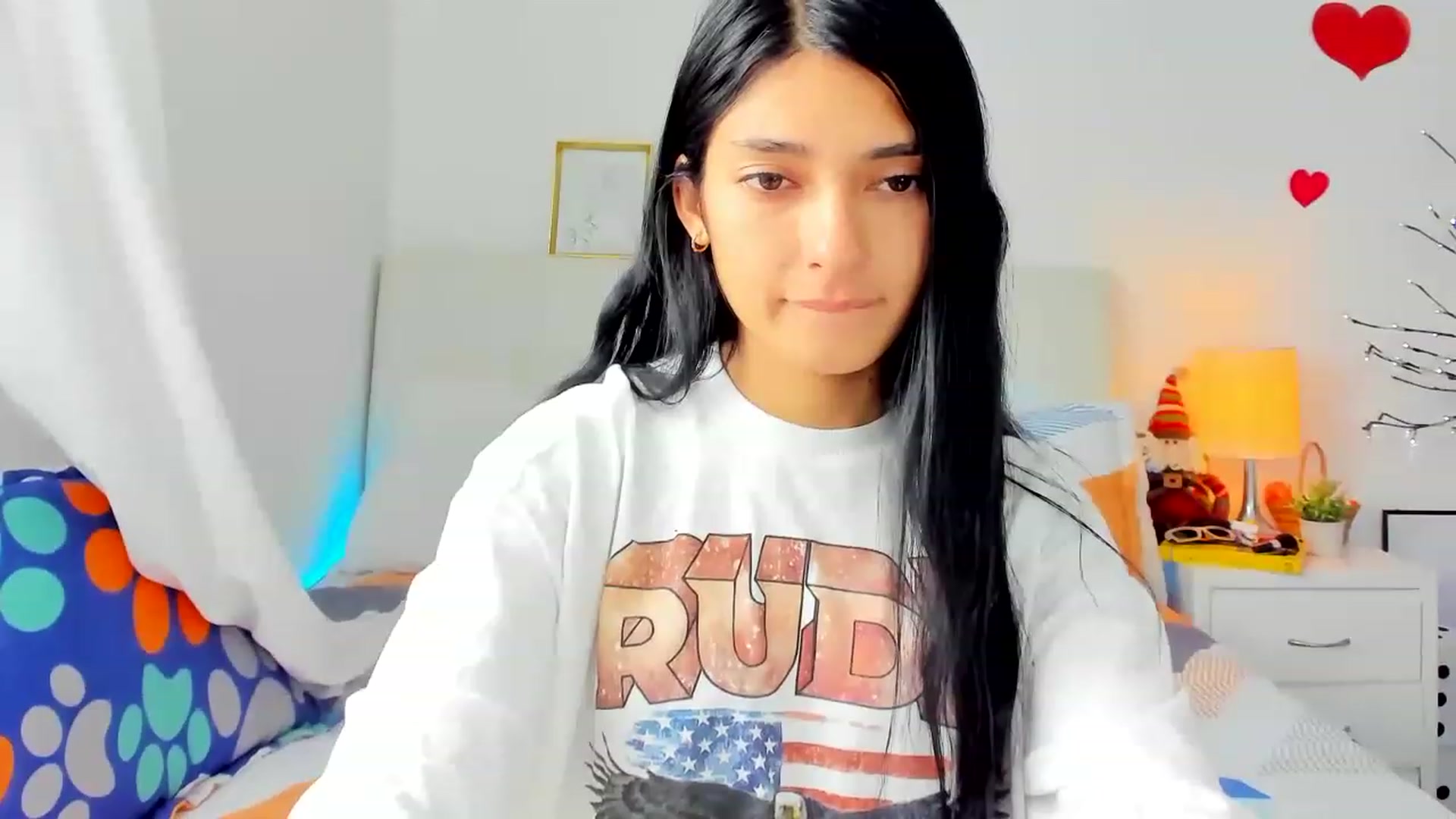 Gallery image thumbnail from Emmily_'s myfreecams stream on, 12/19/2022, 18:13 image 9 of 20