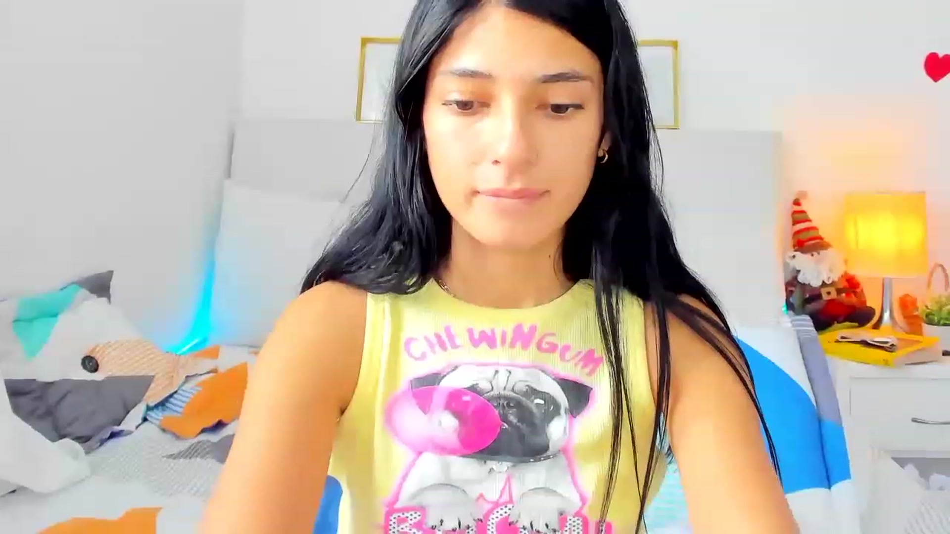Gallery image thumbnail from Emmily_'s myfreecams stream on, 12/20/2022, 21:05 image 4 of 20