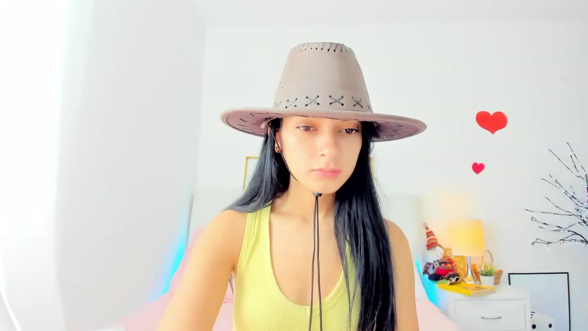 Gallery image thumbnail from Emmily_'s myfreecams stream on, 12/23/2022, 18:58 image 11 of 20