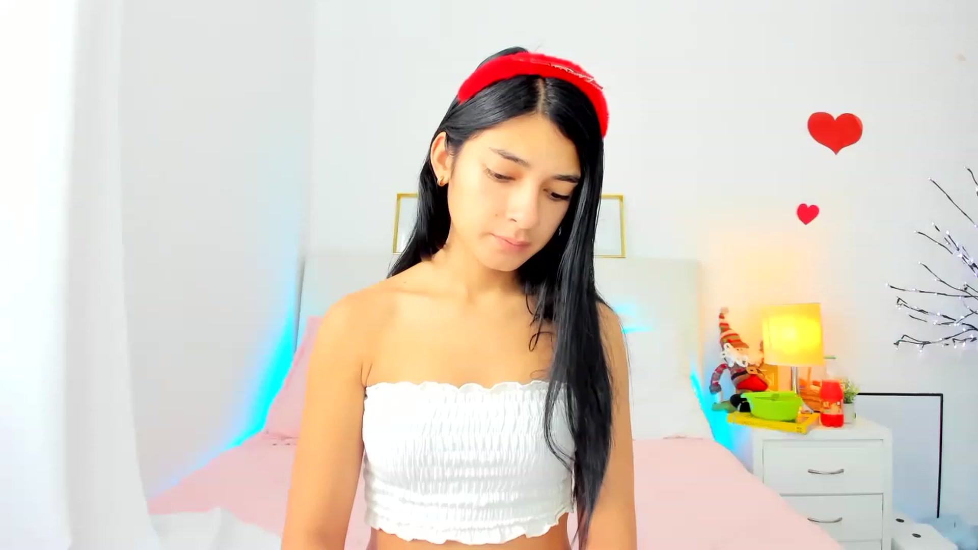 Gallery image thumbnail from Emmily_'s myfreecams stream on, 12/26/2022, 17:49 image 2 of 20