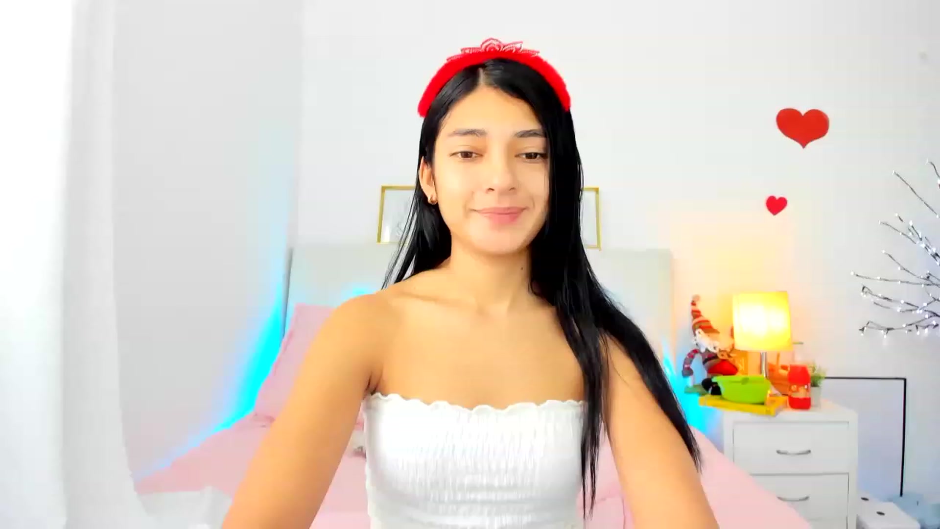 Gallery image thumbnail from Emmily_'s myfreecams stream on, 12/26/2022, 17:49 image 11 of 20
