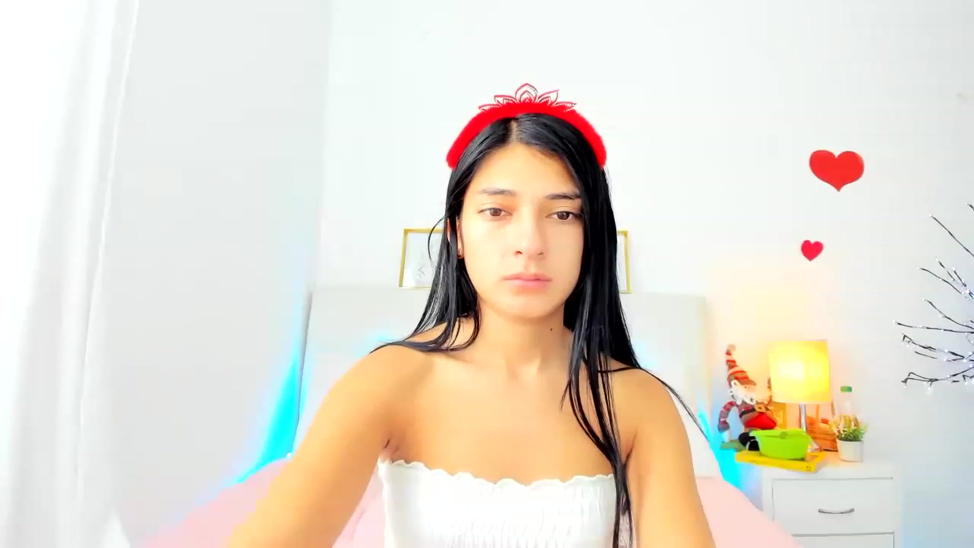Gallery image thumbnail from Emmily_'s myfreecams stream on, 12/26/2022, 19:19 image 20 of 20
