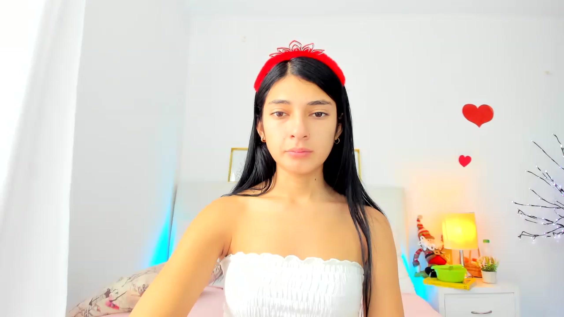 Gallery image thumbnail from Emmily_'s myfreecams stream on, 12/26/2022, 19:19 image 5 of 20