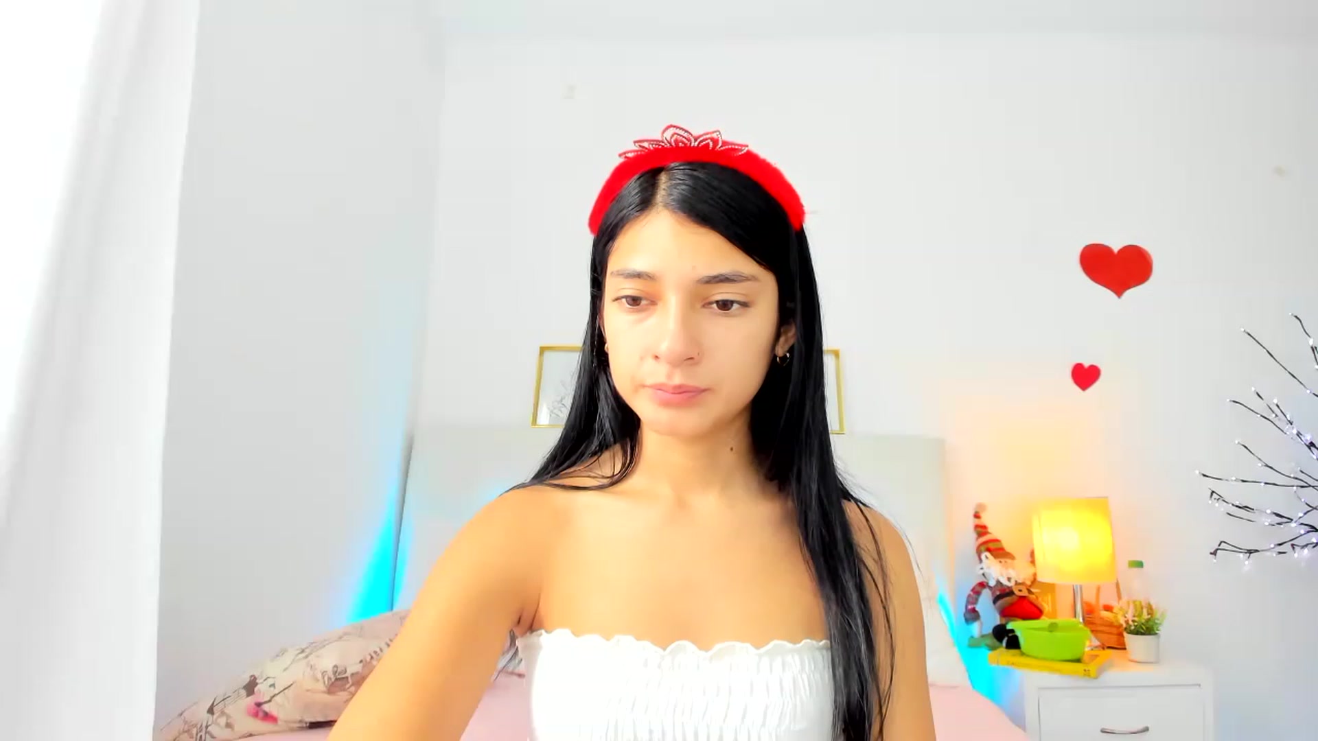 Gallery image thumbnail from Emmily_'s myfreecams stream on, 12/26/2022, 19:19 image 7 of 20