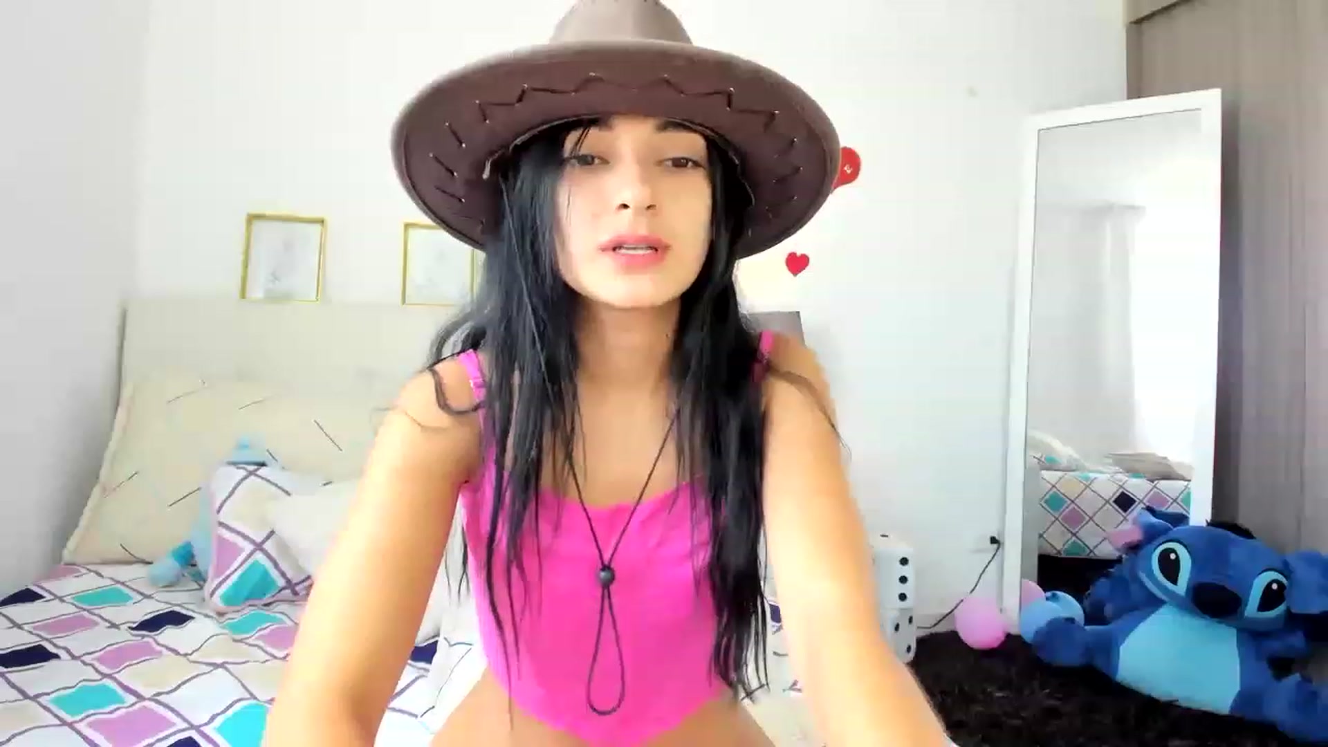 Gallery image thumbnail from Emmily_'s myfreecams stream on, 06/03/2023, 17:19 image 14 of 20