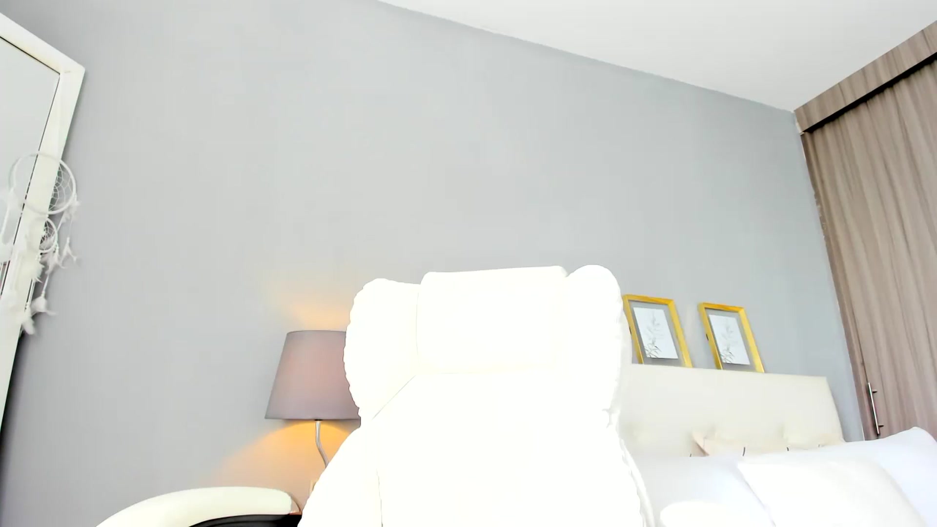 Gallery image thumbnail from Emmily_'s myfreecams stream on, 08/19/2023, 16:53 image 5 of 20