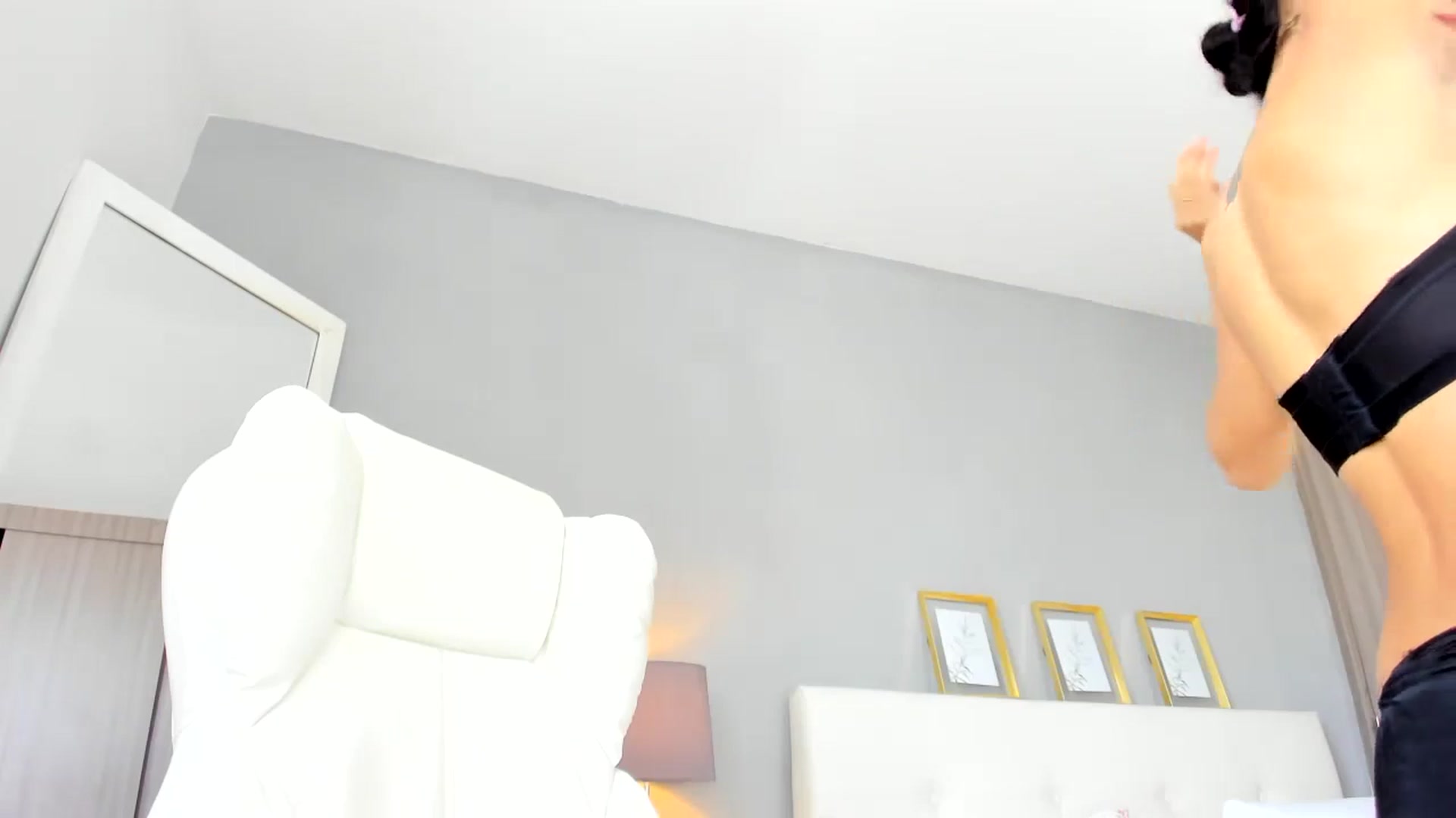 Gallery image thumbnail from Emmily_'s myfreecams stream on, 08/29/2023, 15:49 image 9 of 20