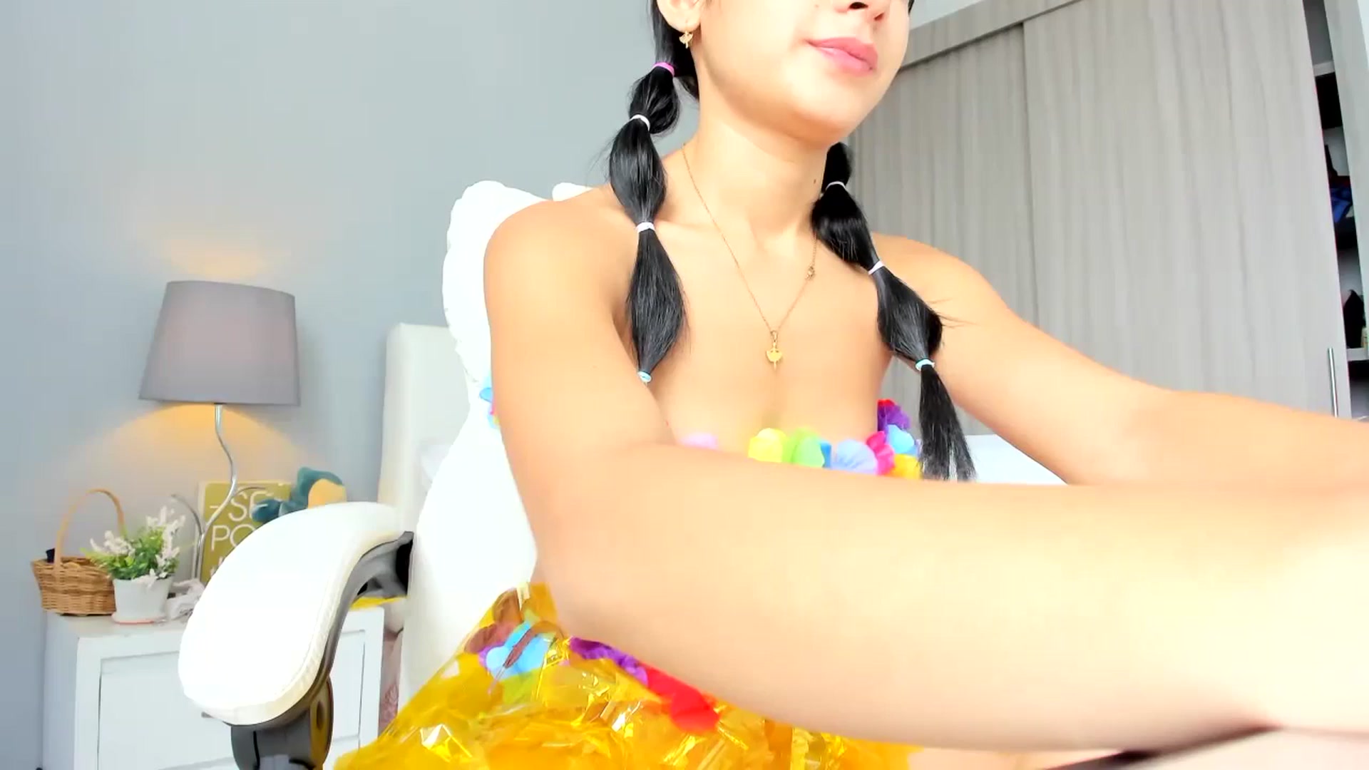 Gallery image thumbnail from Emmily_'s myfreecams stream on, 08/30/2023, 17:52 image 17 of 20