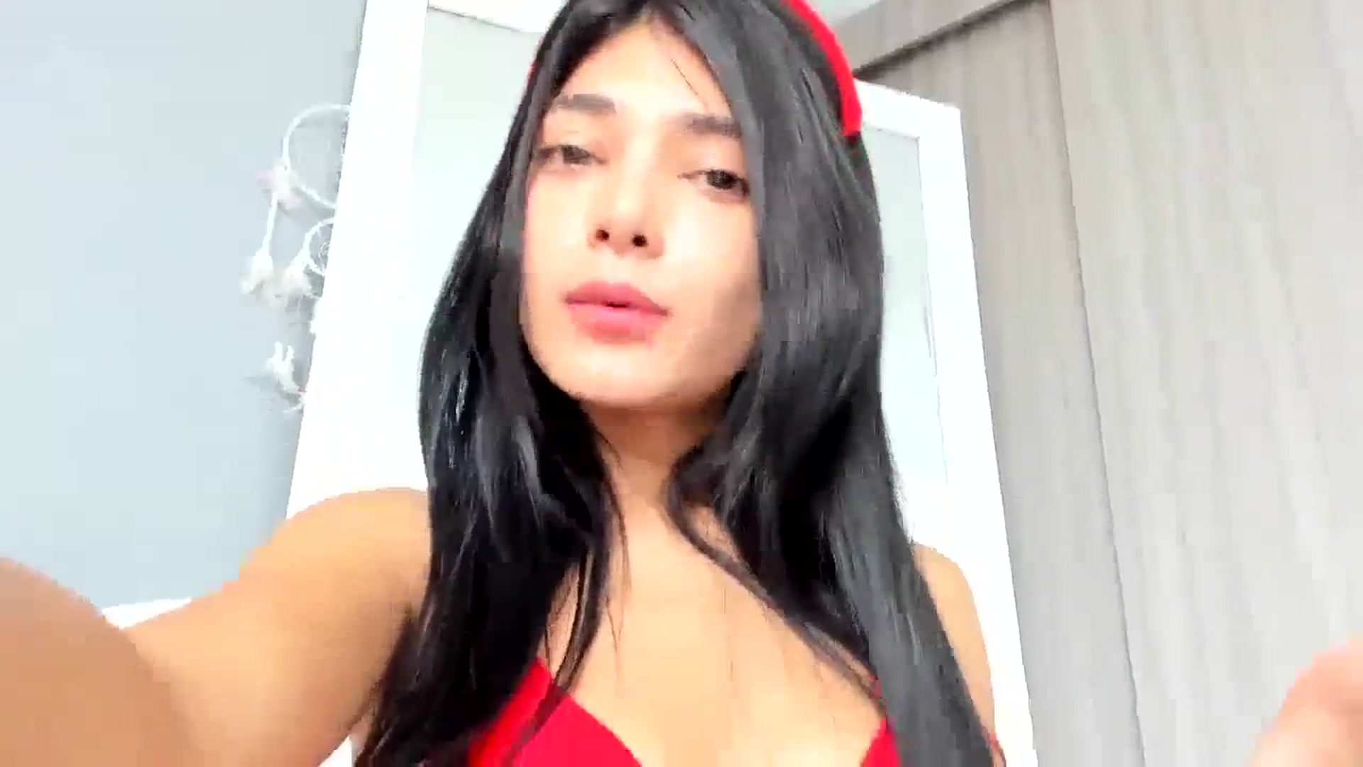 Gallery image thumbnail from Emmily_'s myfreecams stream on, 03/08/2024, 16:14 image 12 of 20