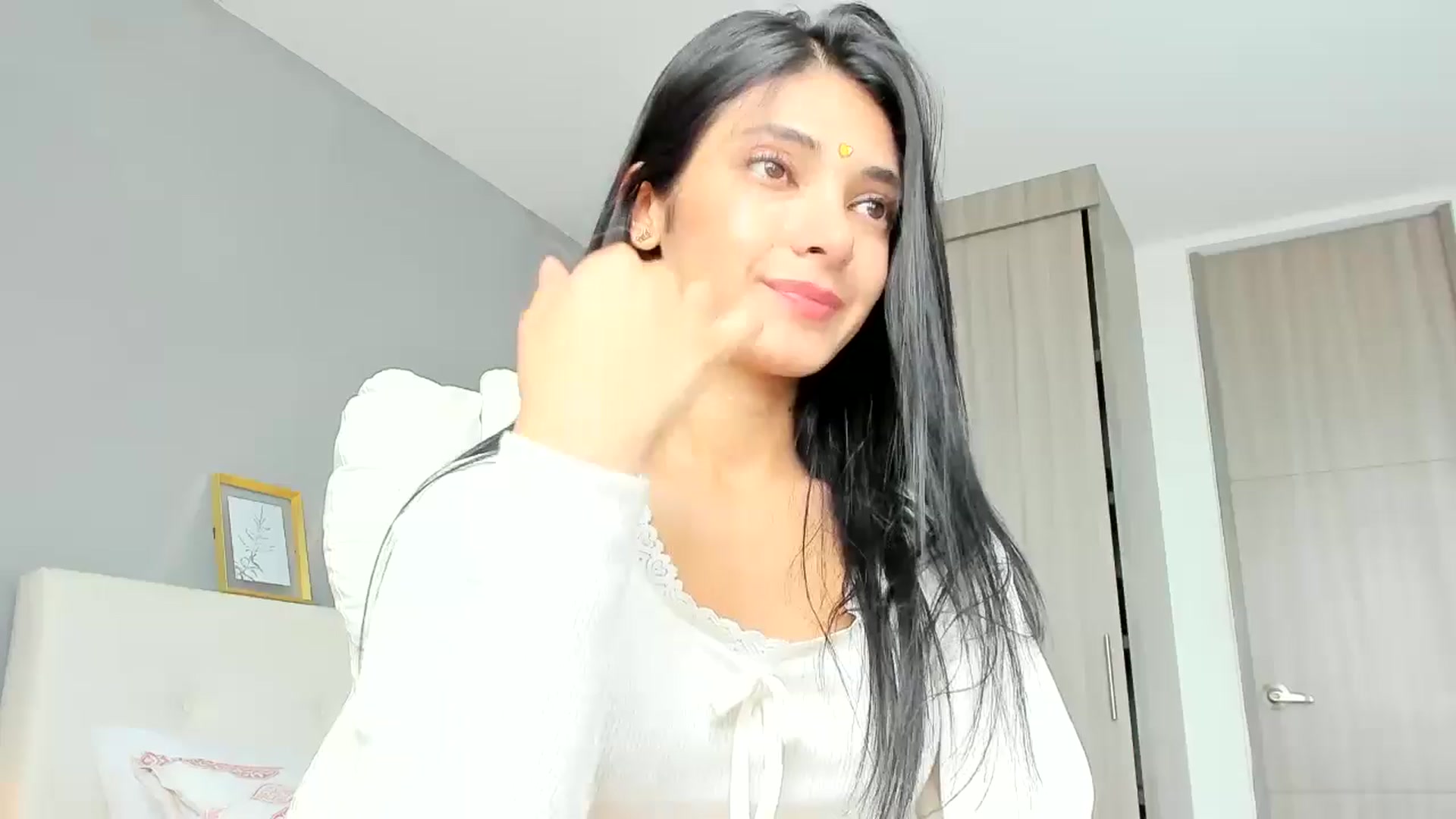 Gallery image thumbnail from Emmily_'s myfreecams stream on, 07/29/2024, 15:43 image 1 of 20